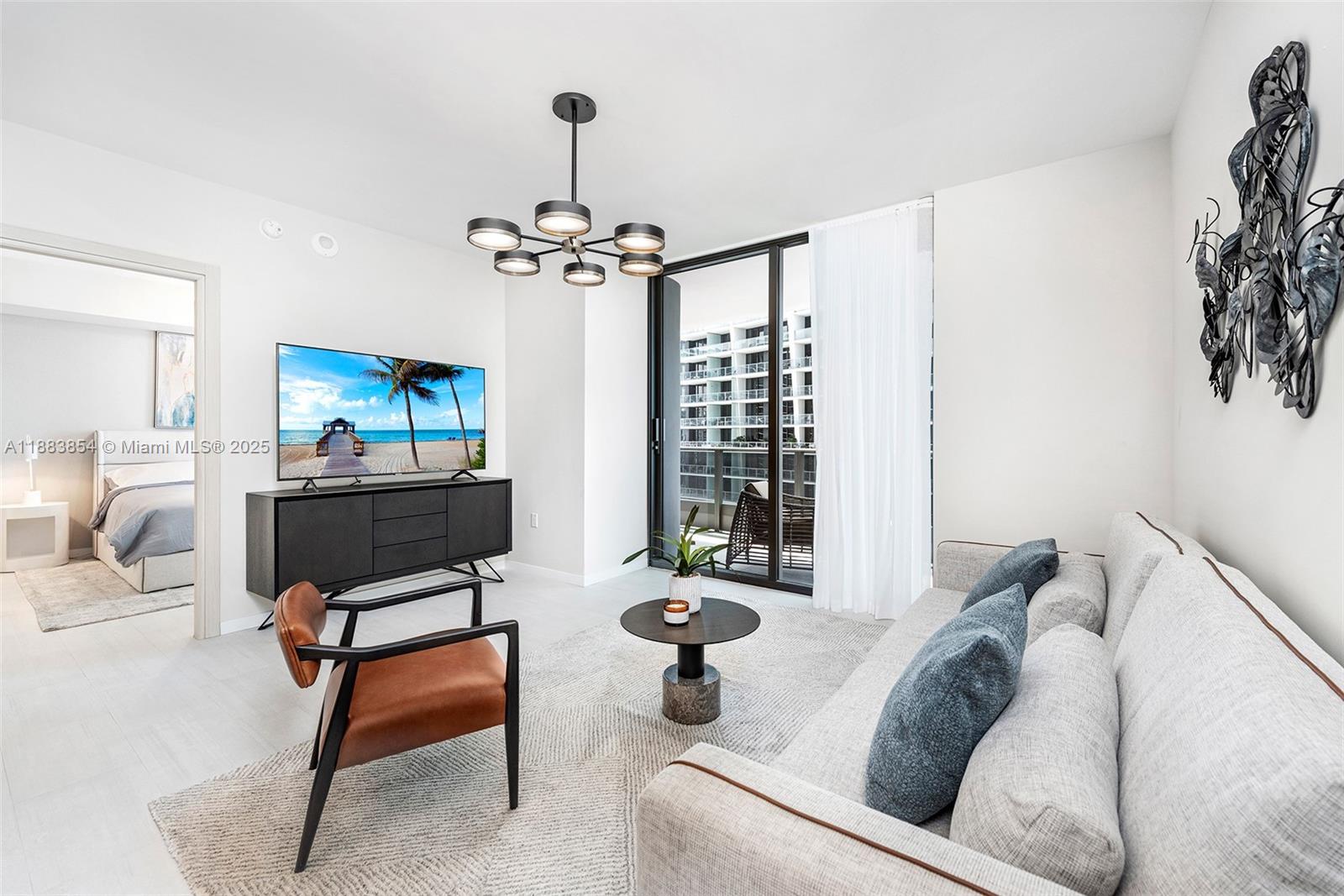 1000 Brickell Plz #4005, Miami FL 33131