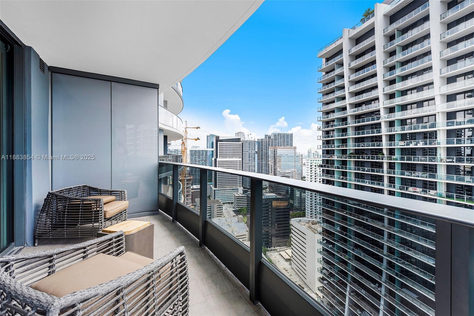 1000 Brickell Plz #4005, Miami FL 33131