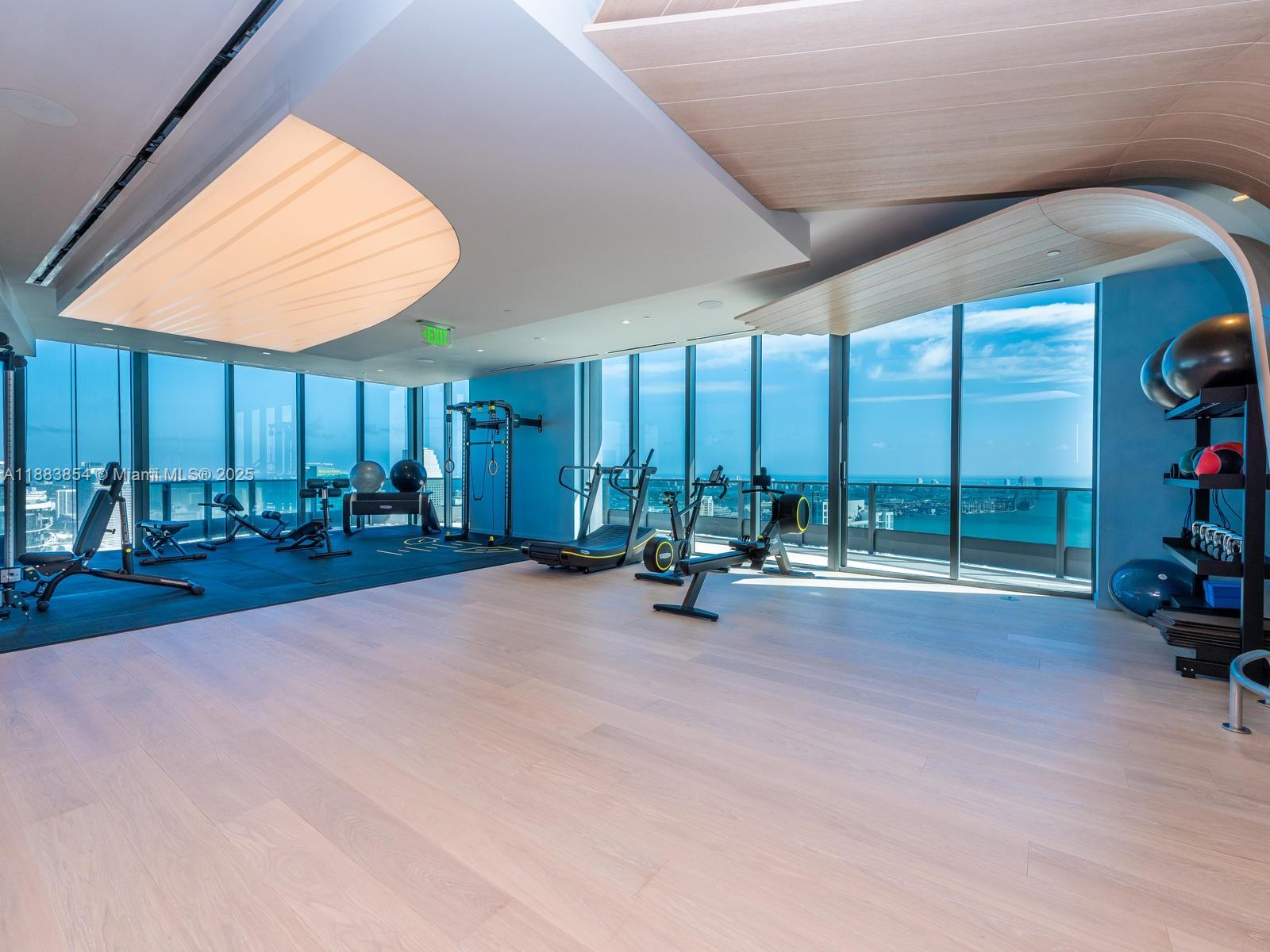 1000 Brickell Plz #4005, Miami FL 33131