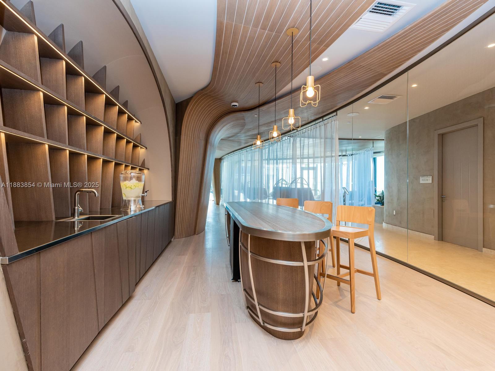 1000 Brickell Plz #4005, Miami FL 33131