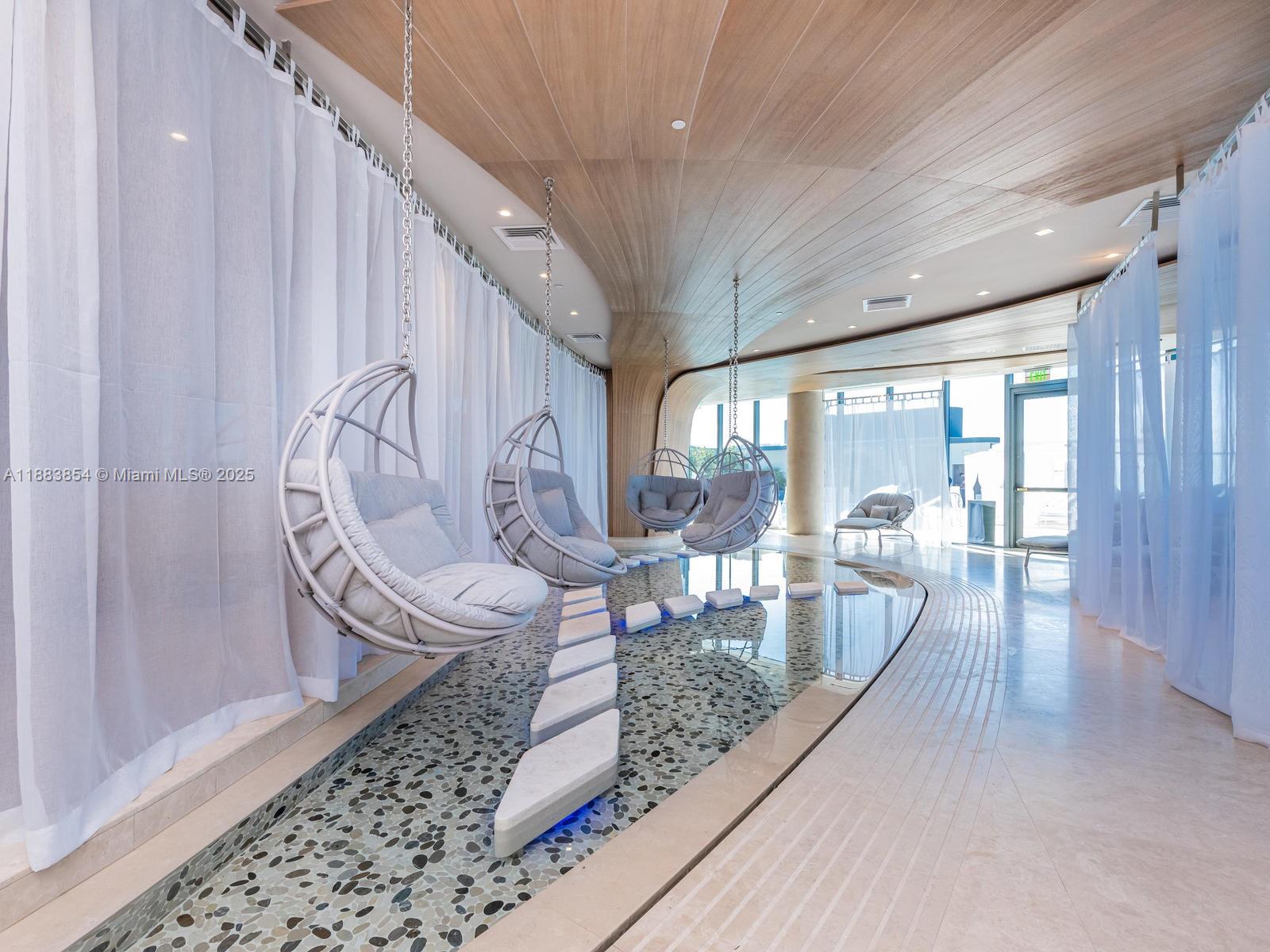 1000 Brickell Plz #4005, Miami FL 33131