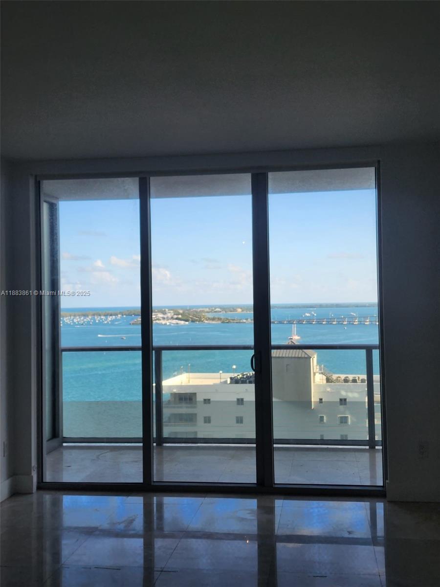 1300 Brickell Bay Dr #2007, Miami FL 33131