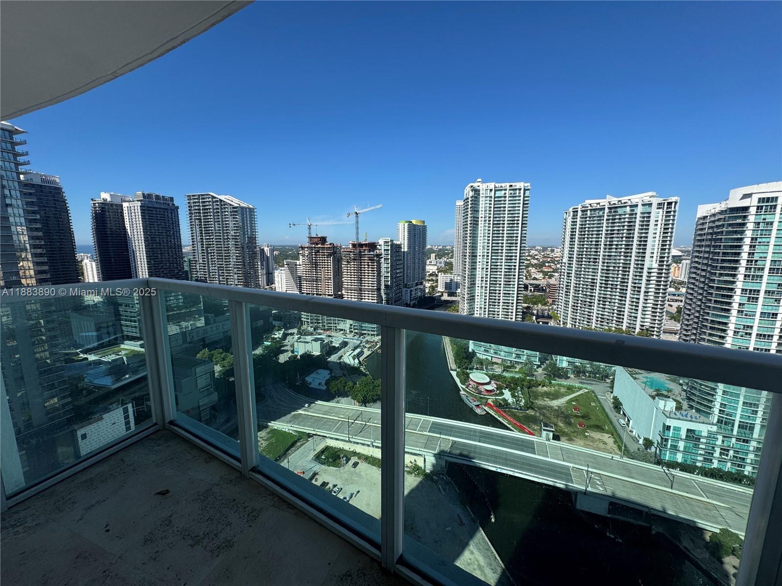 31 SE 5th St #3817, Miami FL 33131