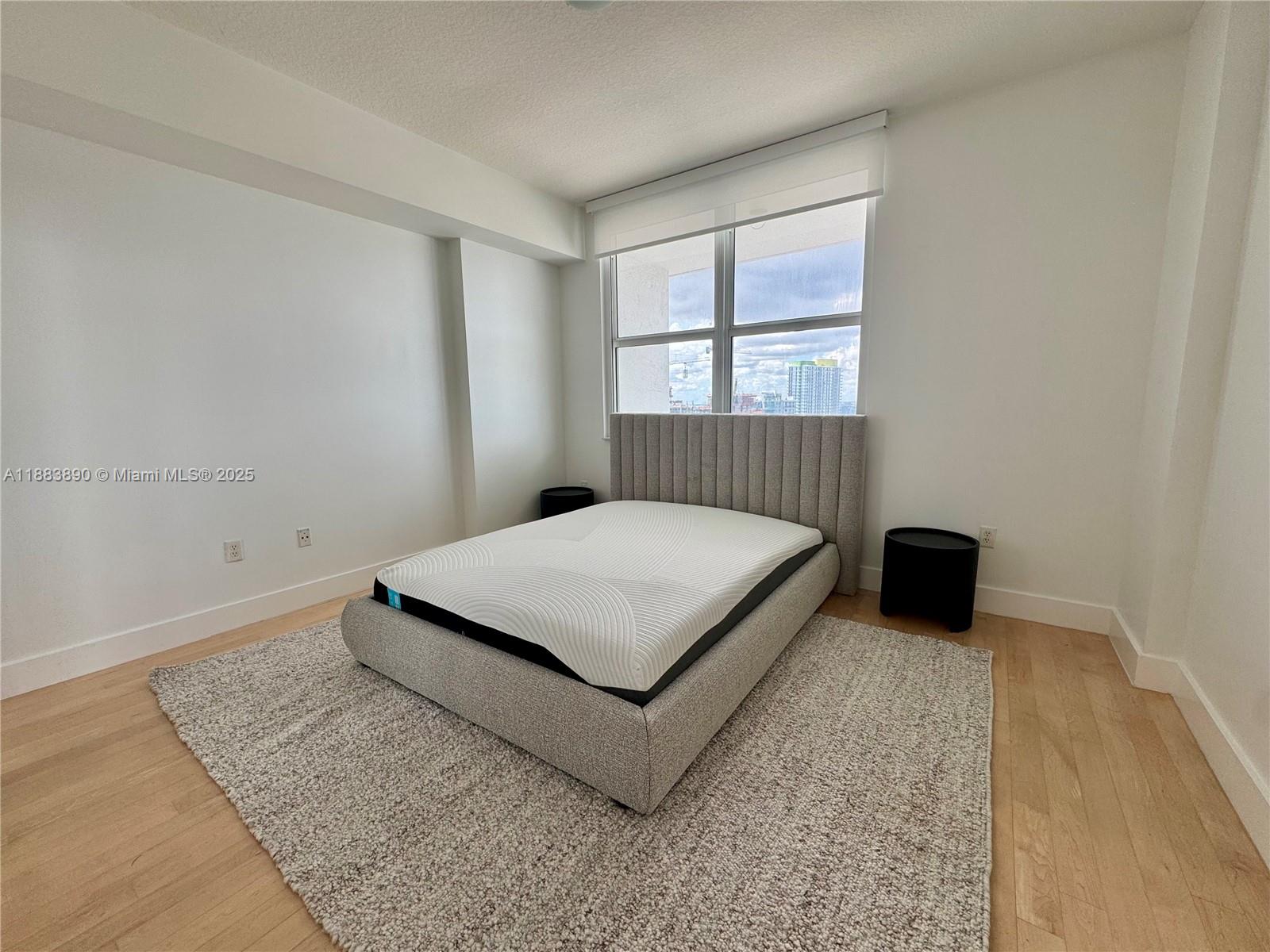 31 SE 5th St #3817, Miami FL 33131