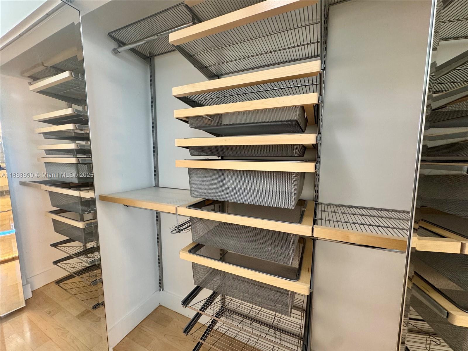 31 SE 5th St #3817, Miami FL 33131