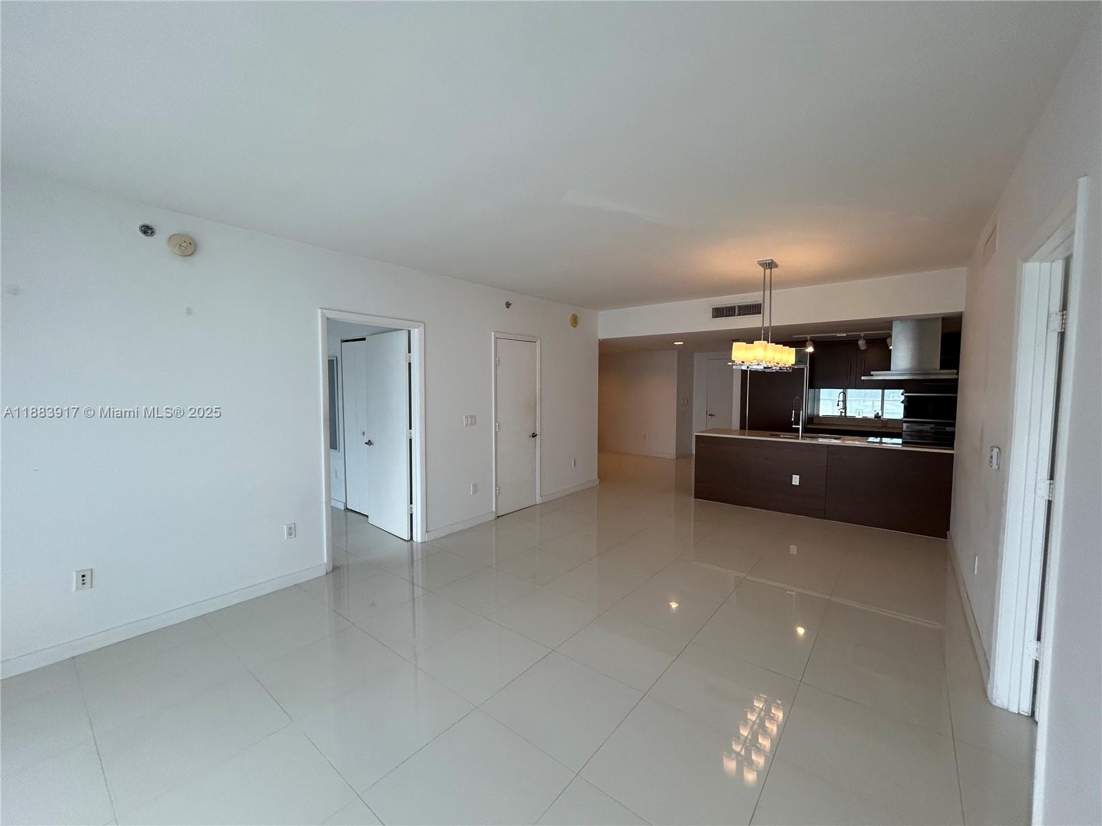 495 Brickell Ave #3705, Miami FL 33131