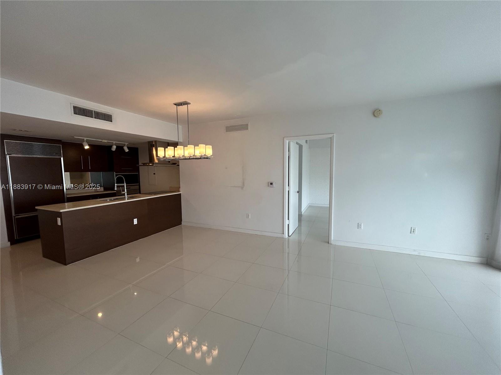 495 Brickell Ave #3705, Miami FL 33131