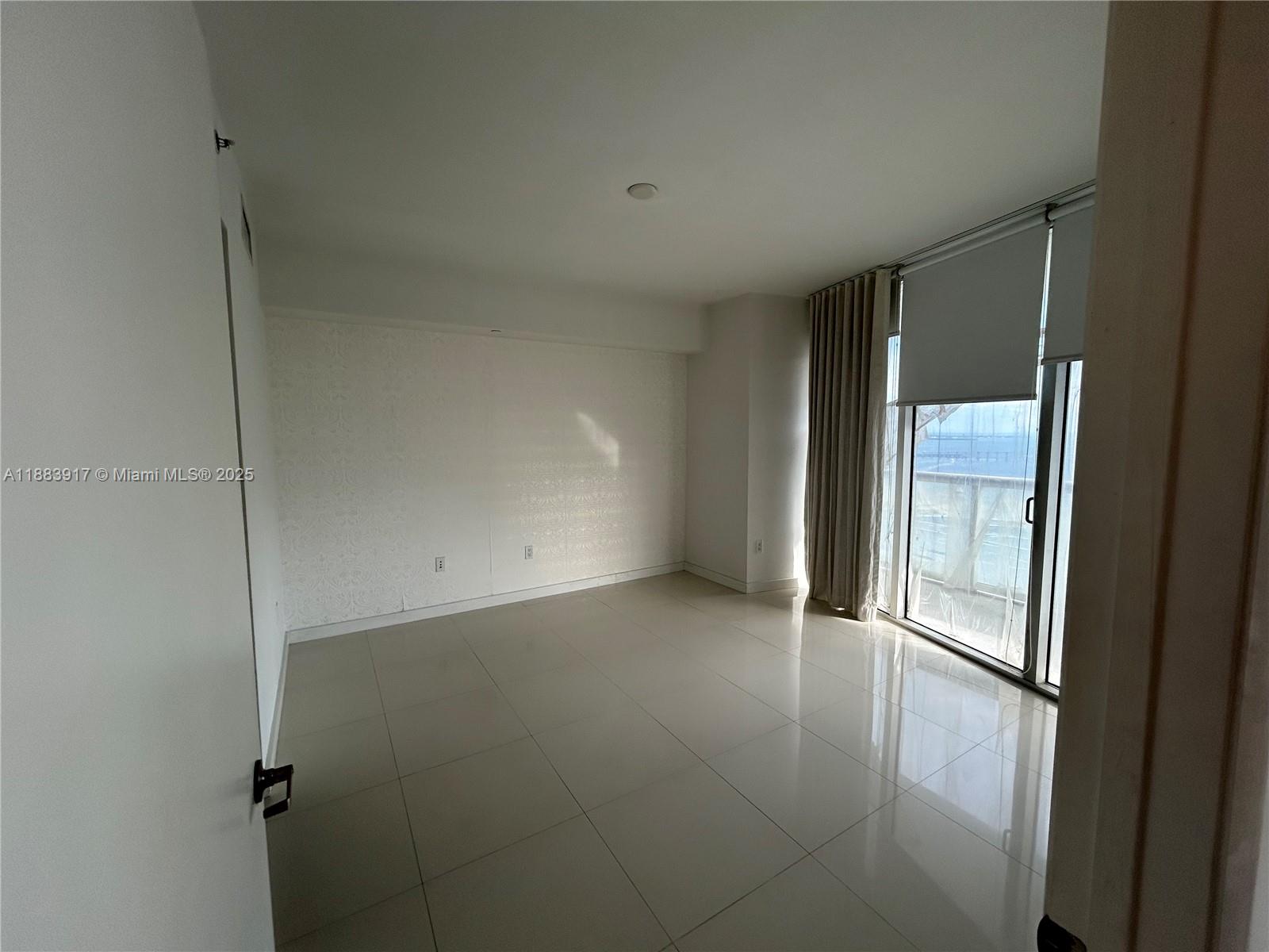495 Brickell Ave #3705, Miami FL 33131