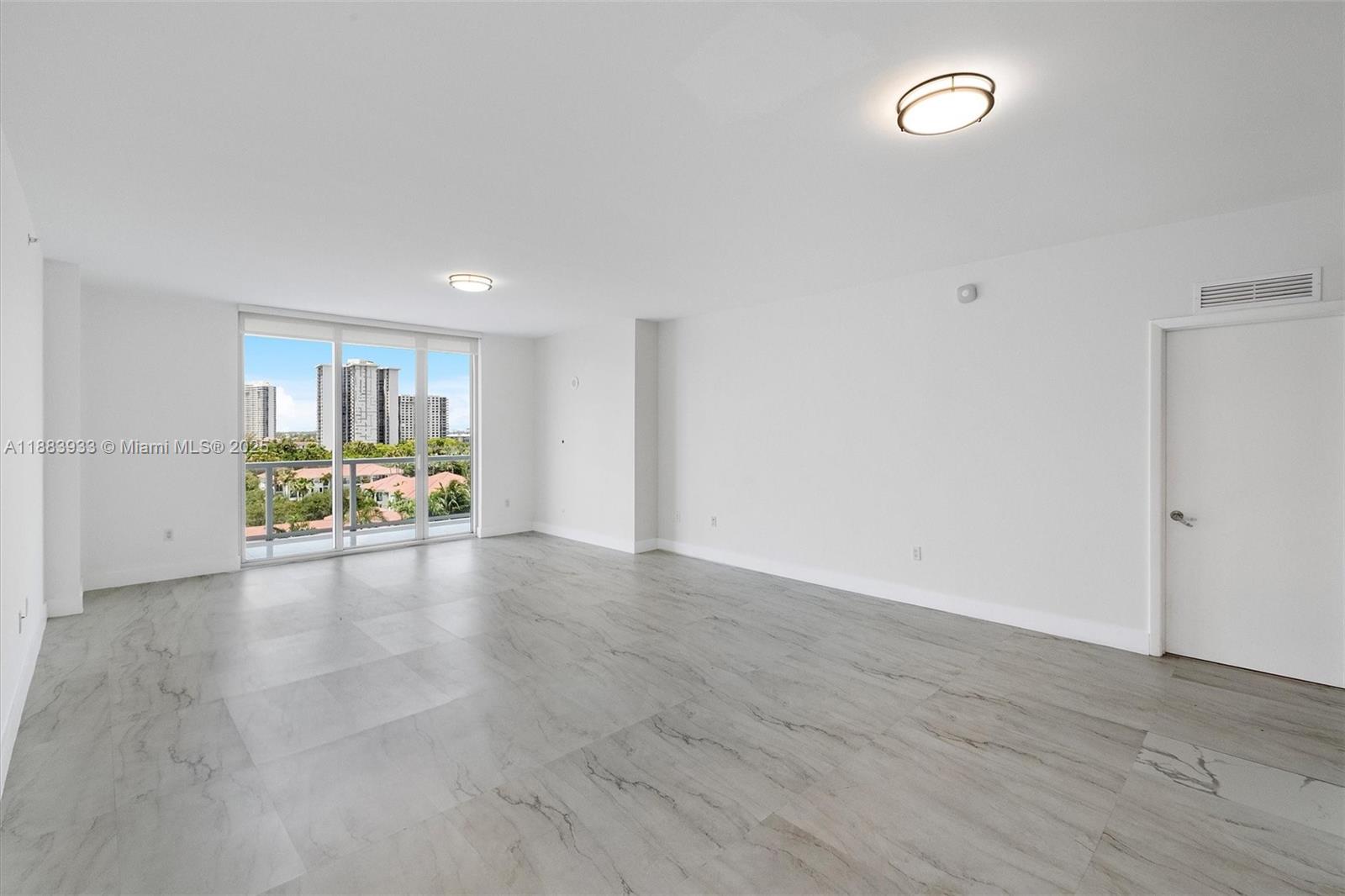 3030 NE 188th St #609, Aventura FL 33180