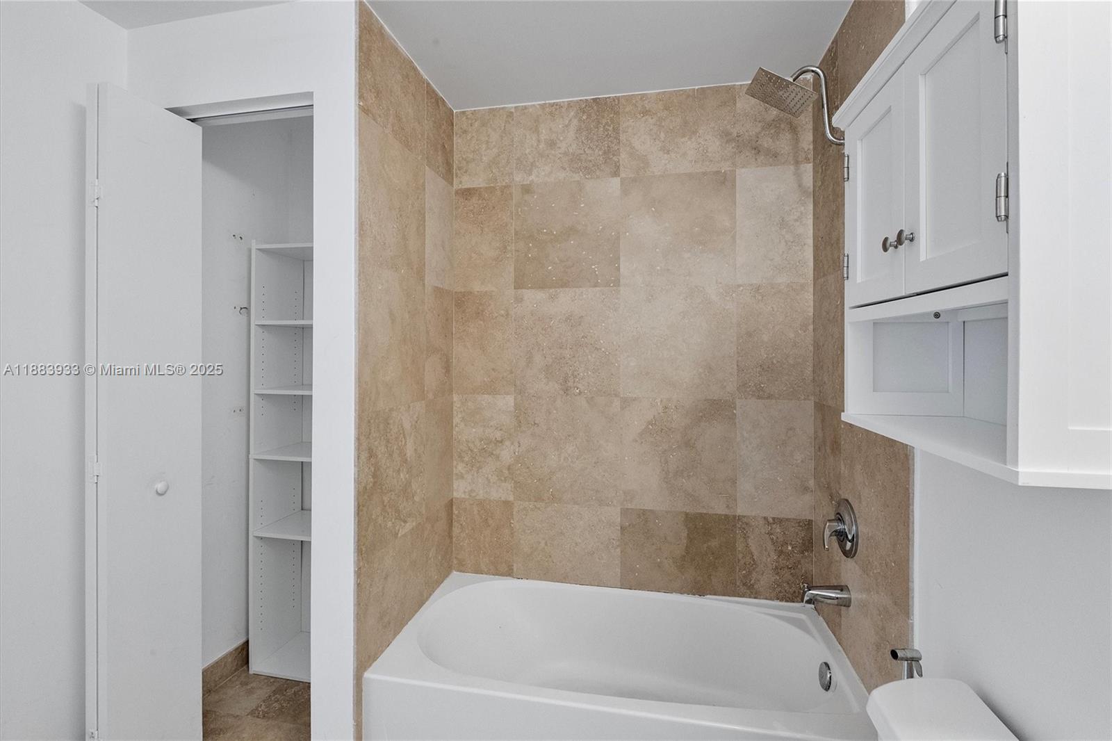 3030 NE 188th St #609, Aventura FL 33180