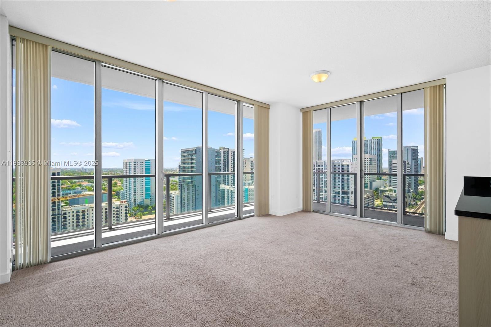 79 SW 12th St #2512-S, Miami FL 33130