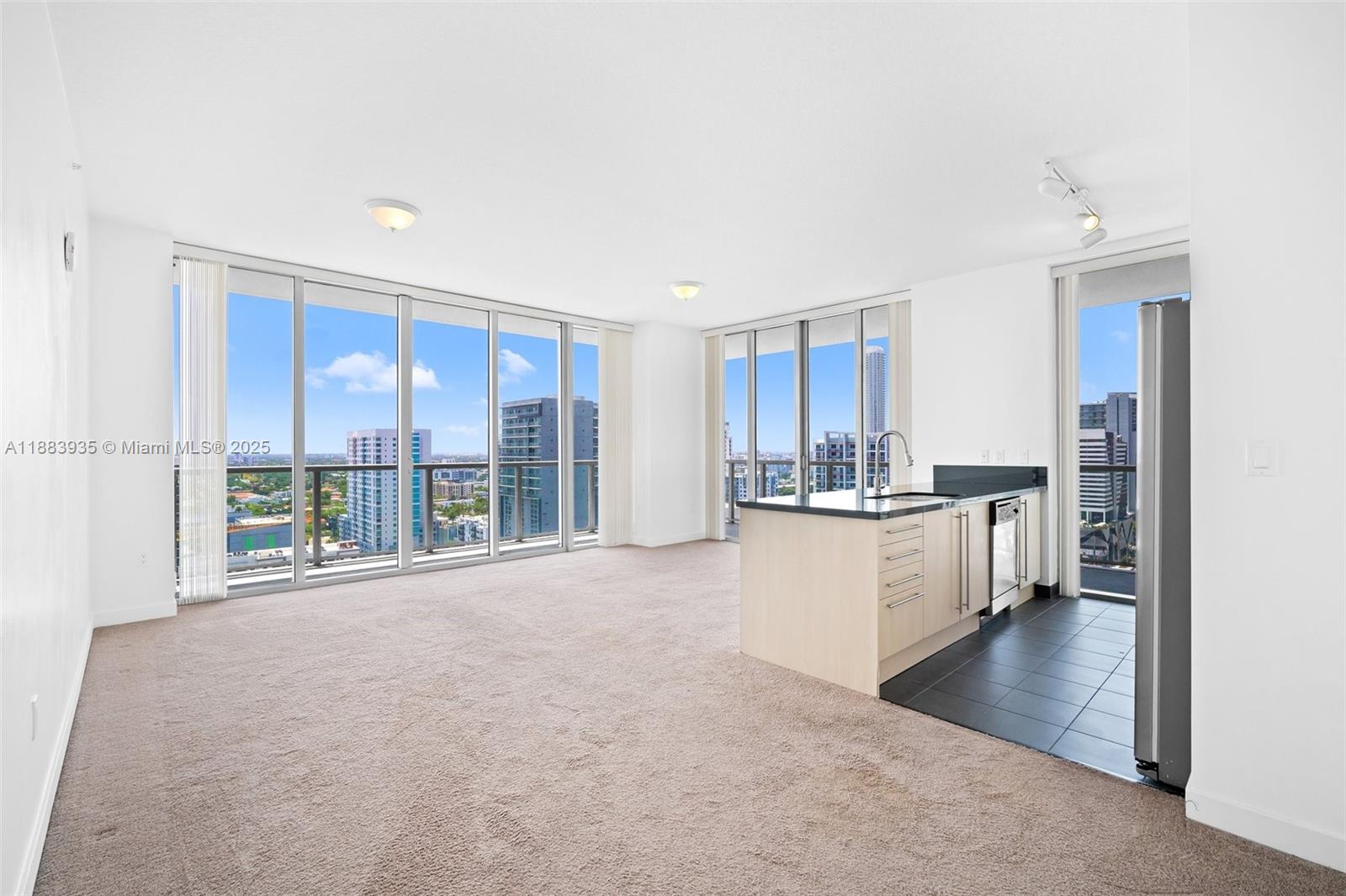 79 SW 12th St #2512-S, Miami FL 33130