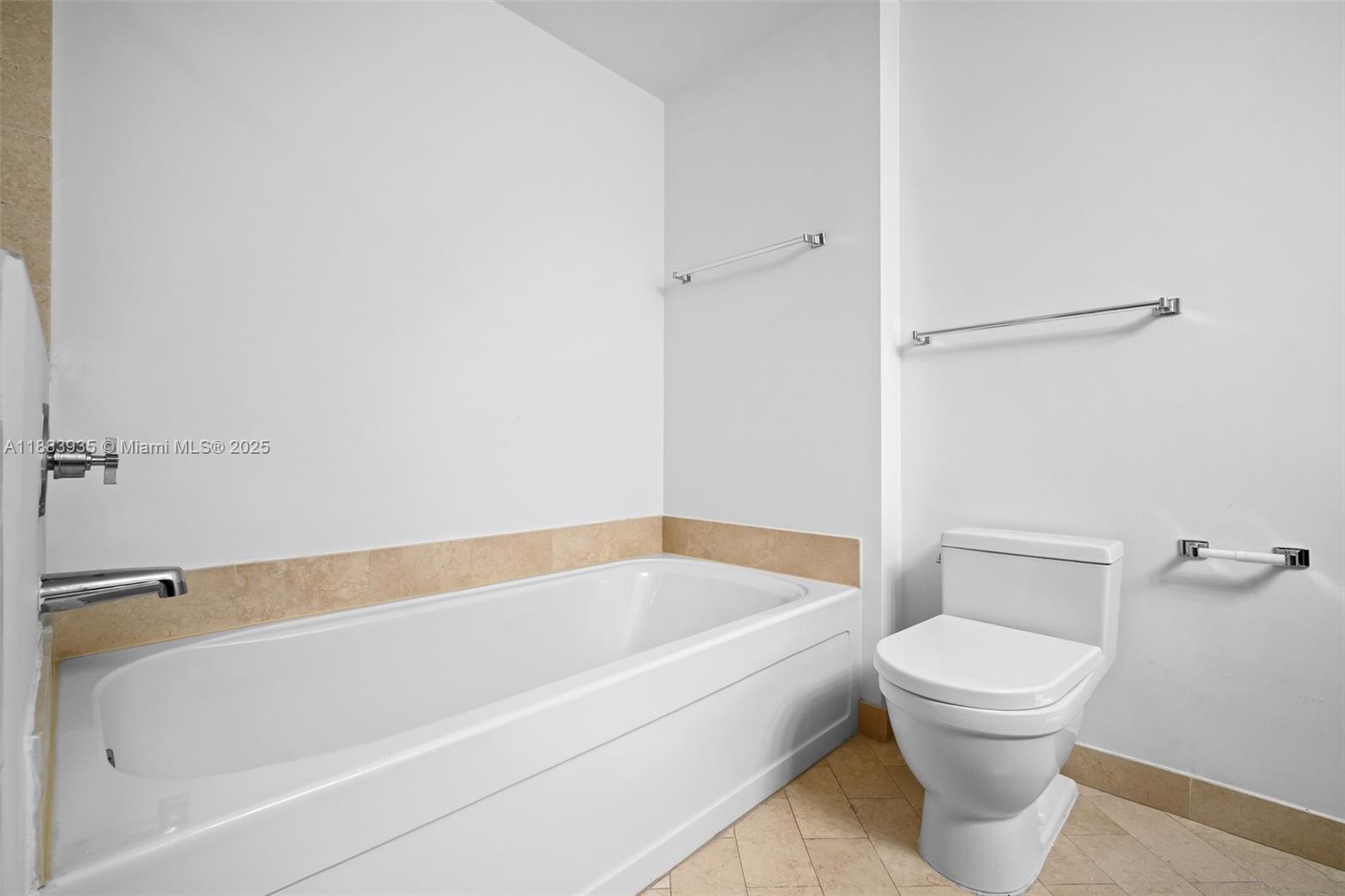 79 SW 12th St #2512-S, Miami FL 33130