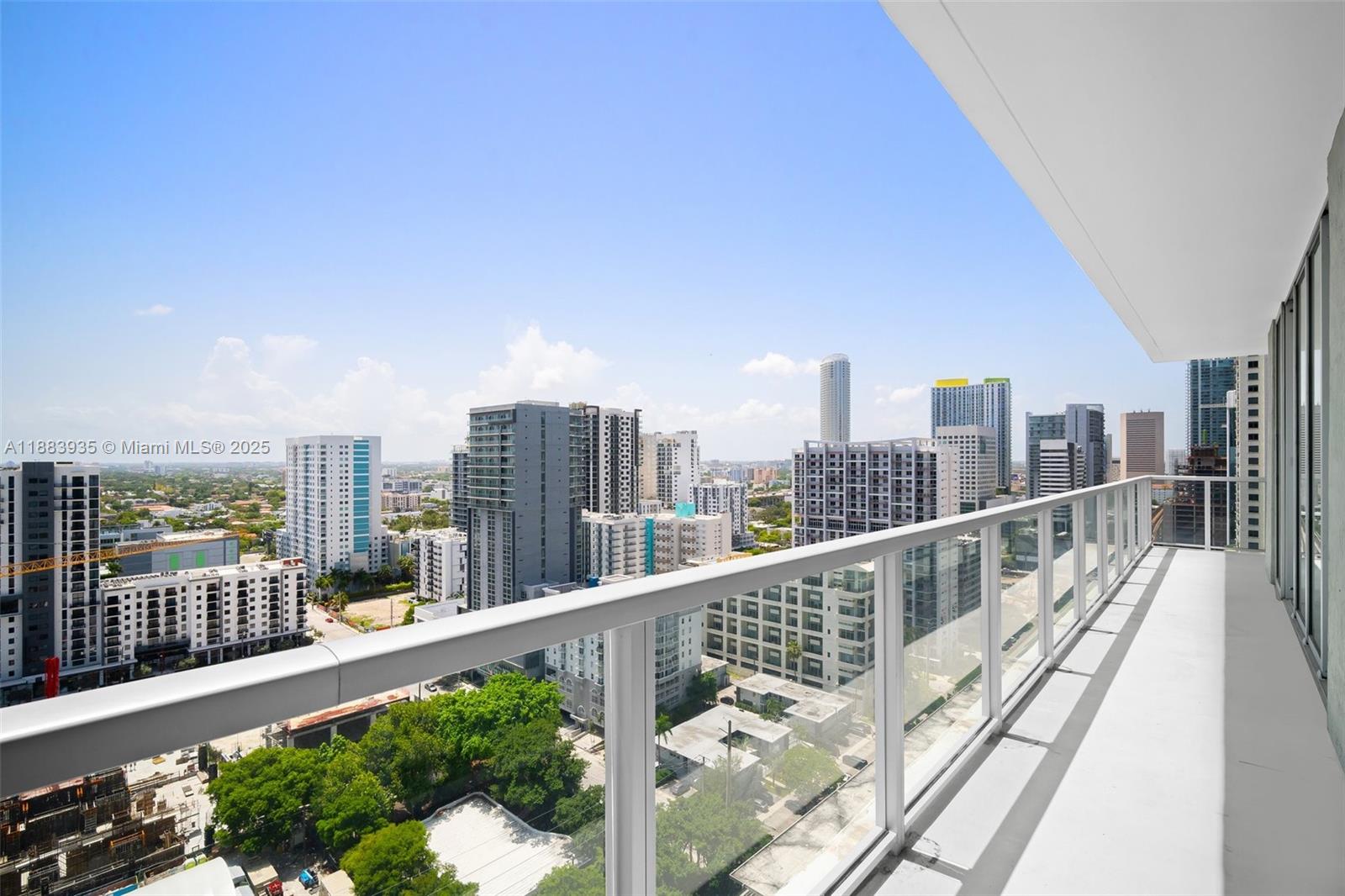 79 SW 12th St #2512-S, Miami FL 33130