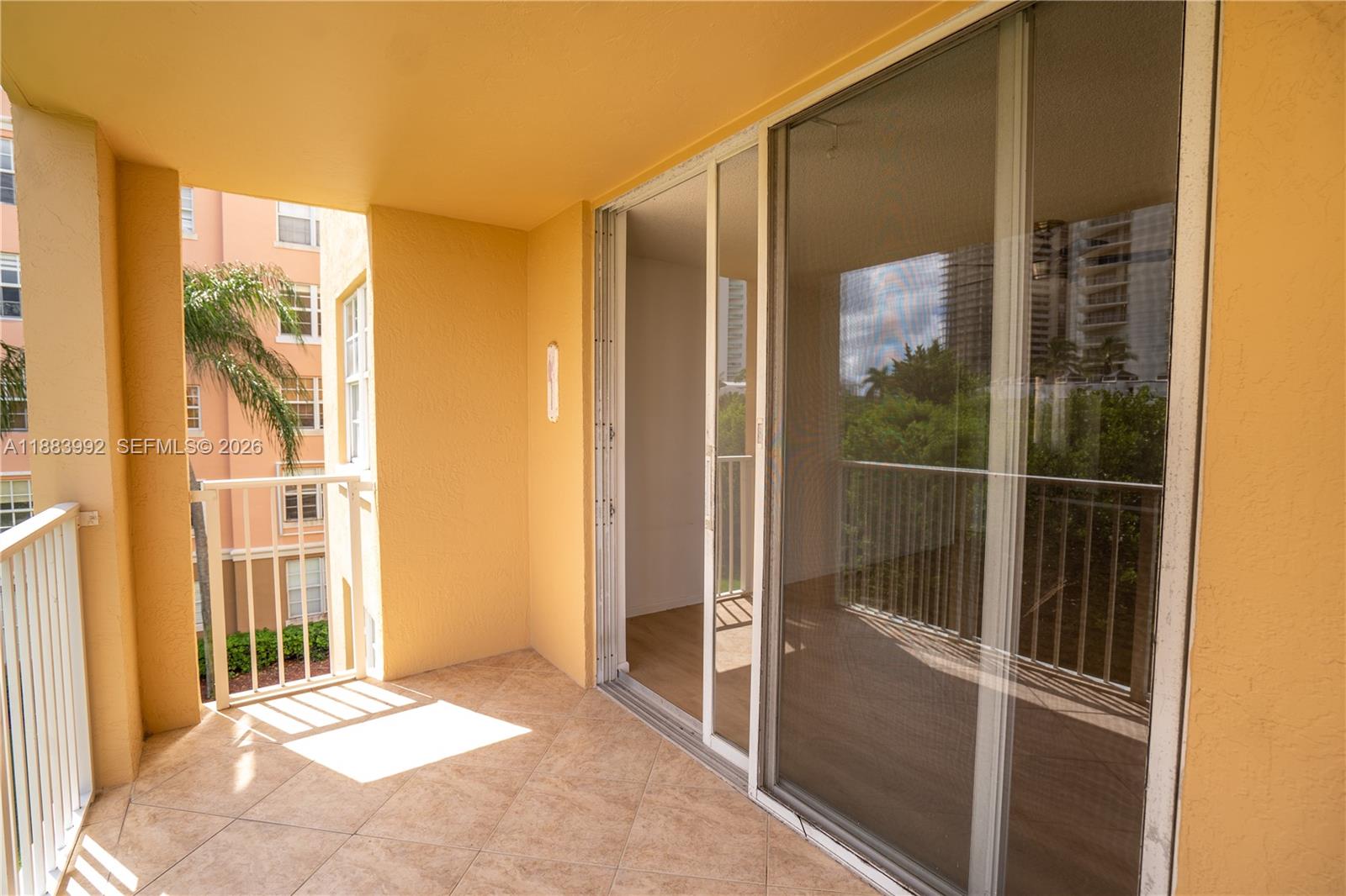 19601 E Country Club Dr #7308, Aventura FL 33180