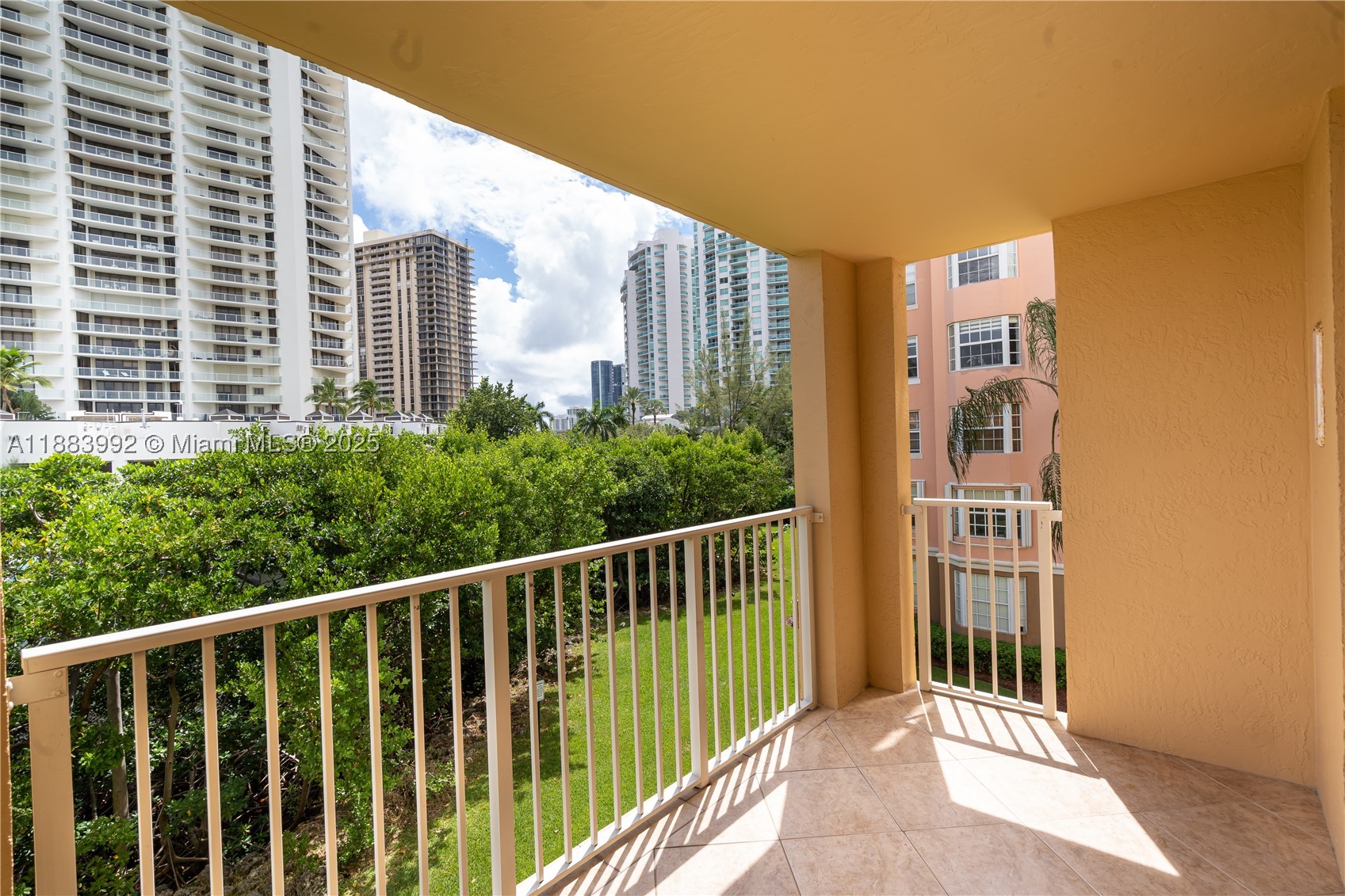 19601 E Country Club Dr #7308, Aventura FL 33180