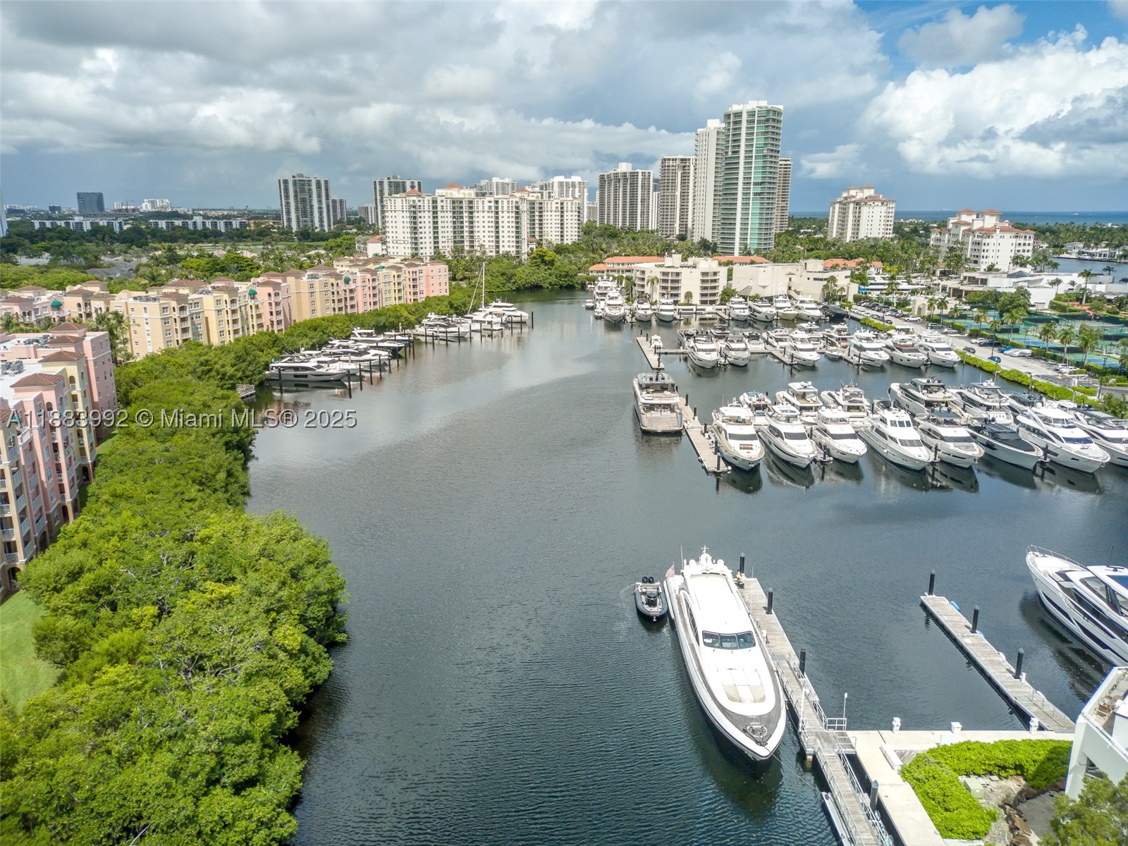 19601 E Country Club Dr #7308, Aventura FL 33180