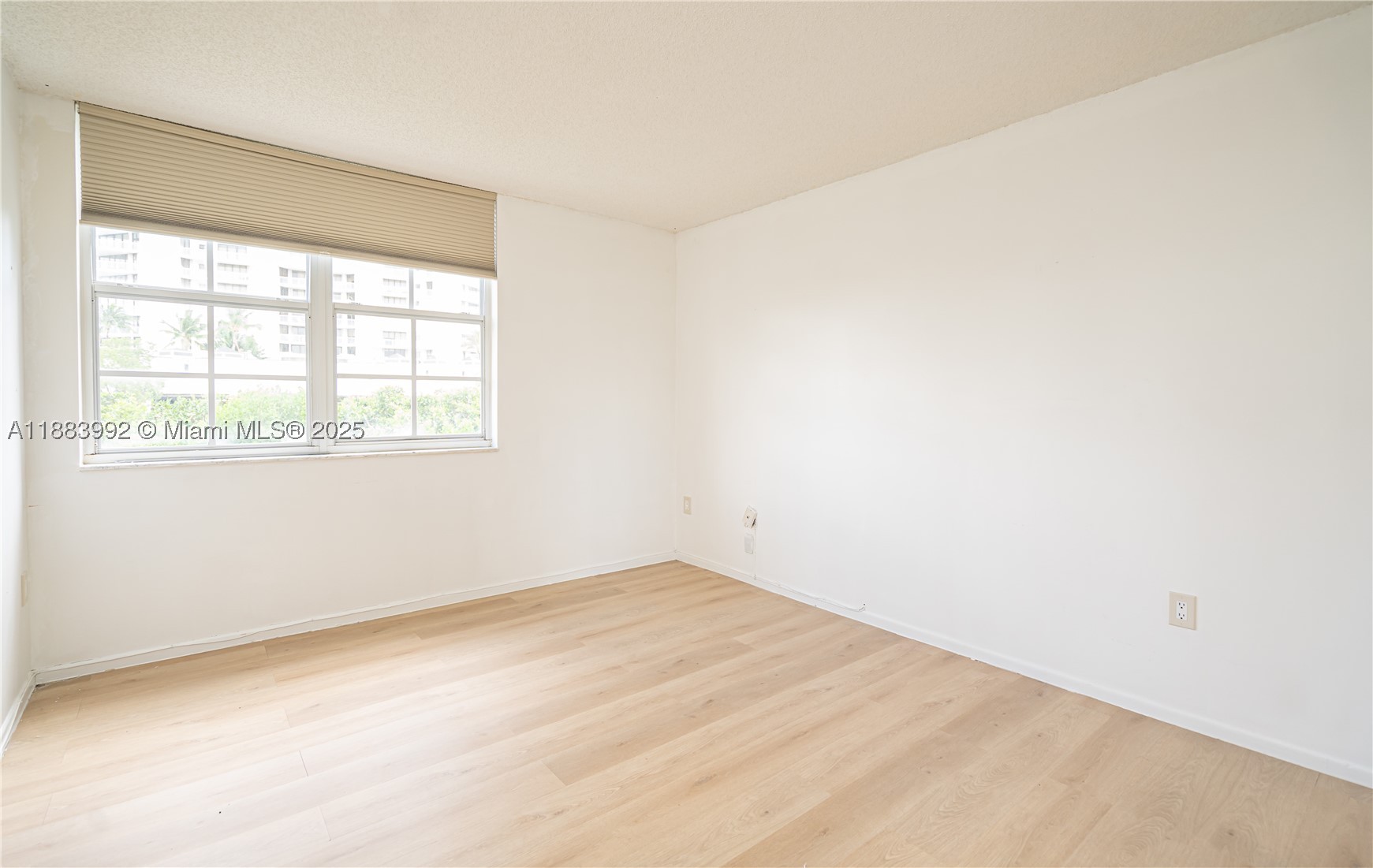 19601 E Country Club Dr #7308, Aventura FL 33180