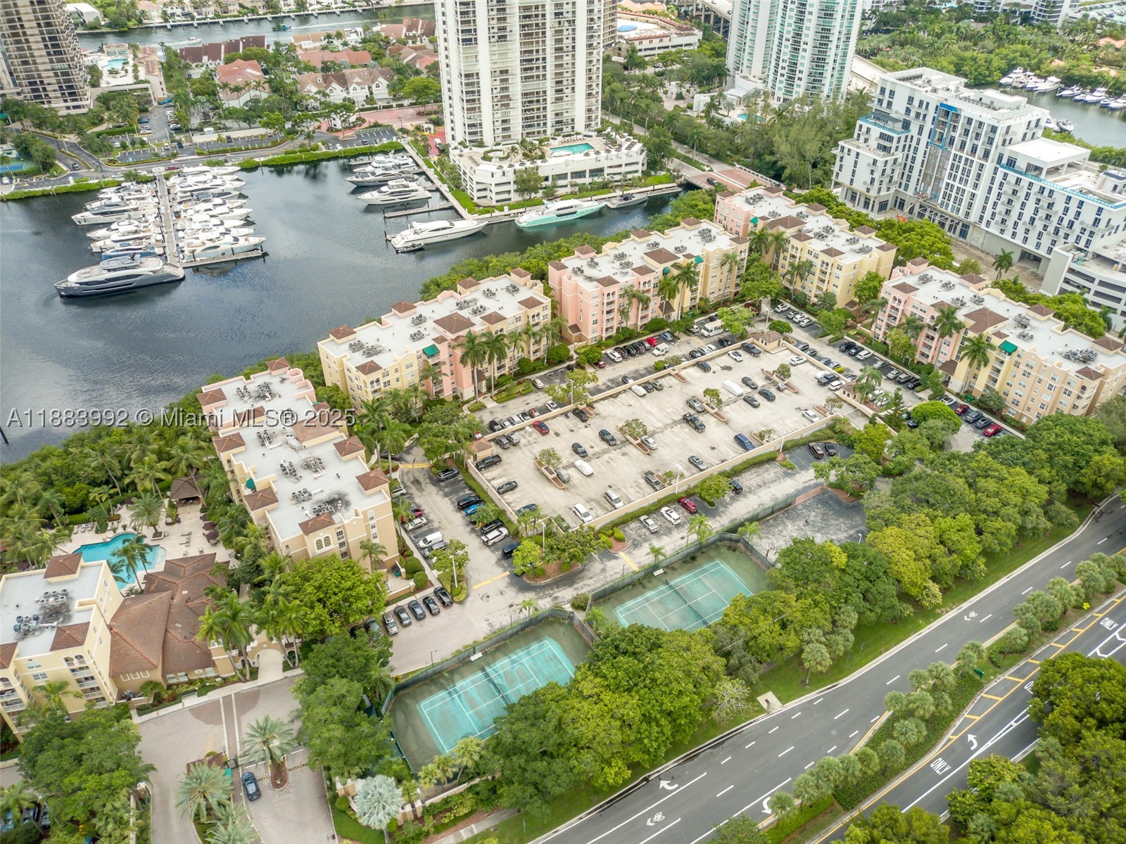 19601 E Country Club Dr #7308, Aventura FL 33180