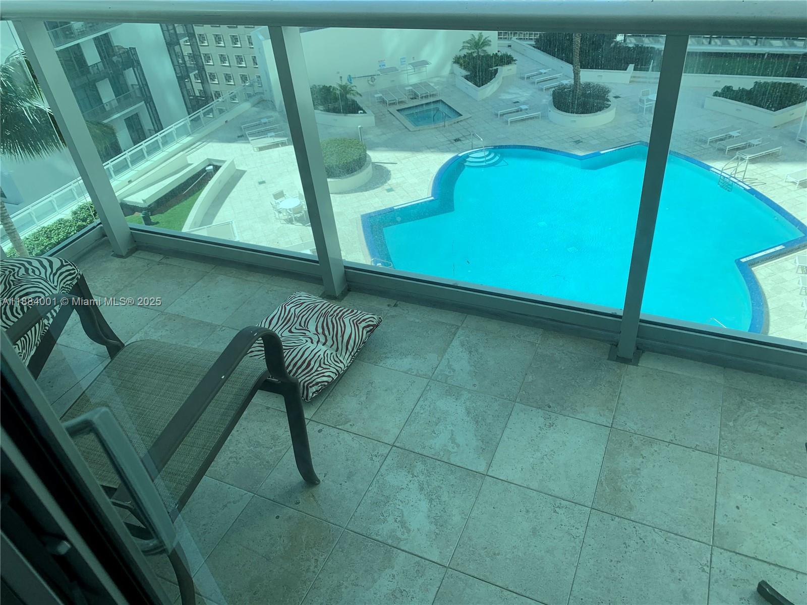 300 S BISCAYNE BLVD #1603, Miami FL 33131