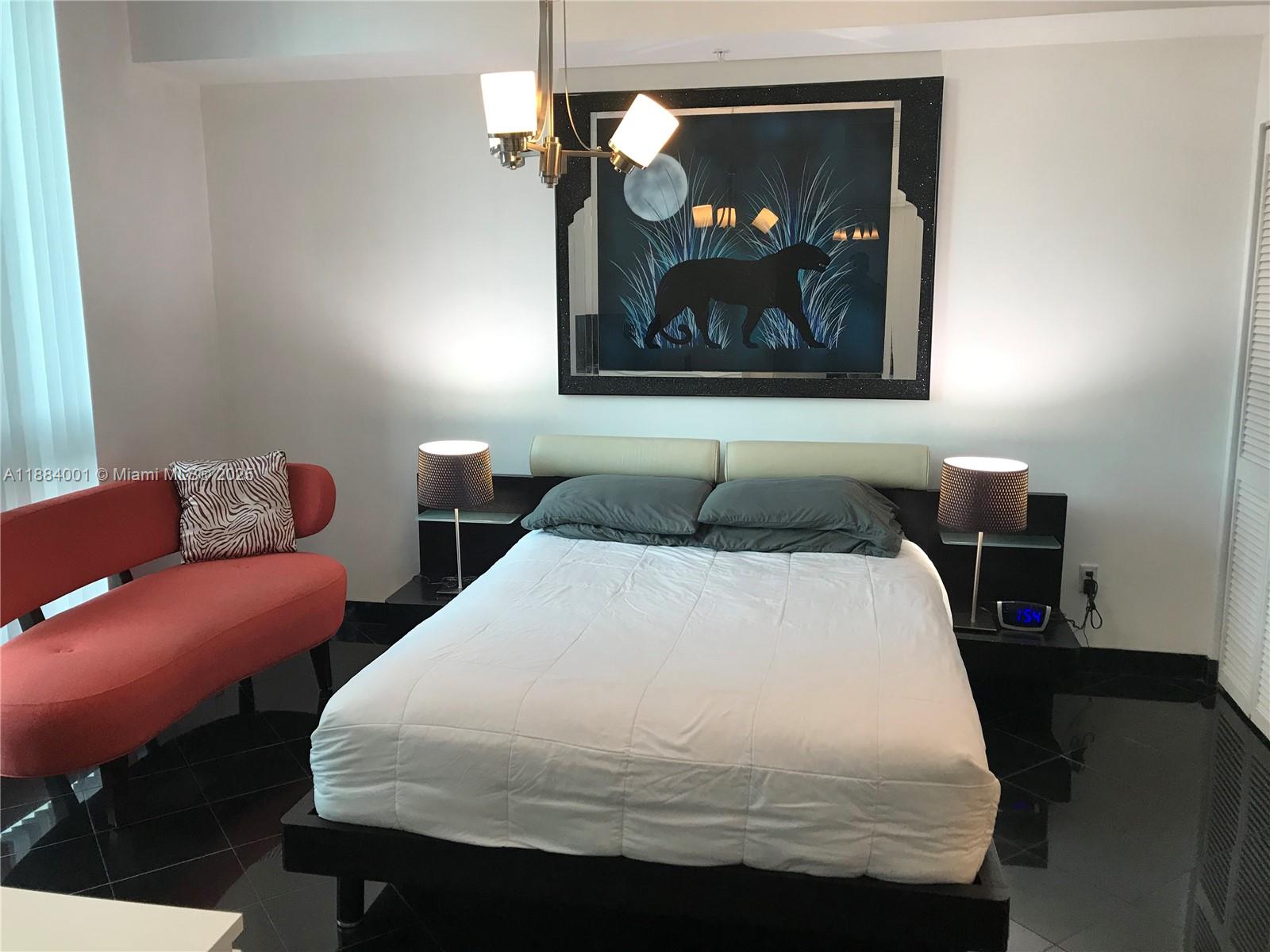 300 S BISCAYNE BLVD #1603, Miami FL 33131