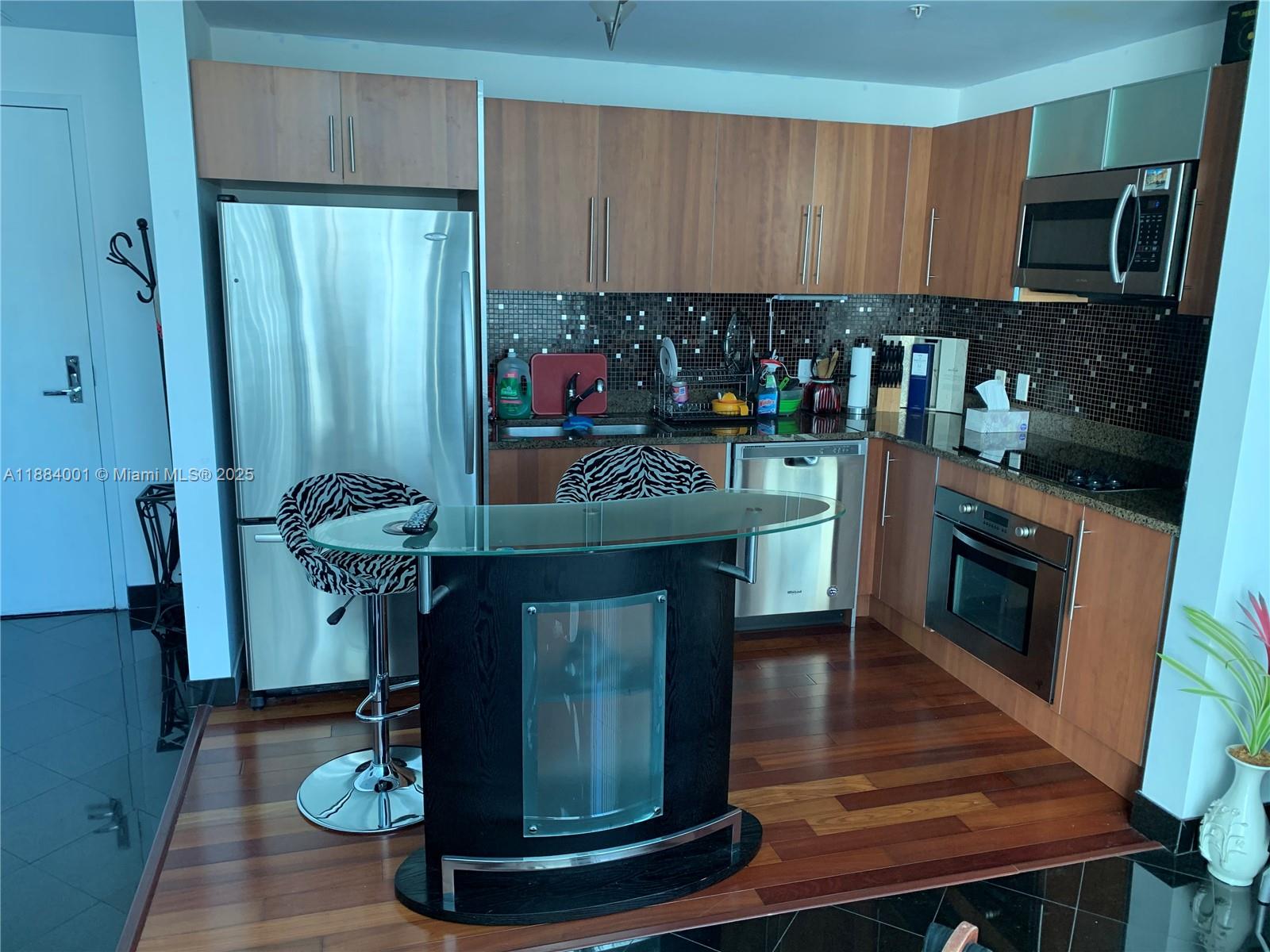 300 S BISCAYNE BLVD #1603, Miami FL 33131
