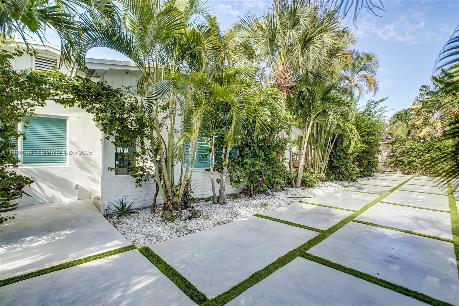 2601 NE 11th Ct, Fort Lauderdale FL 33304