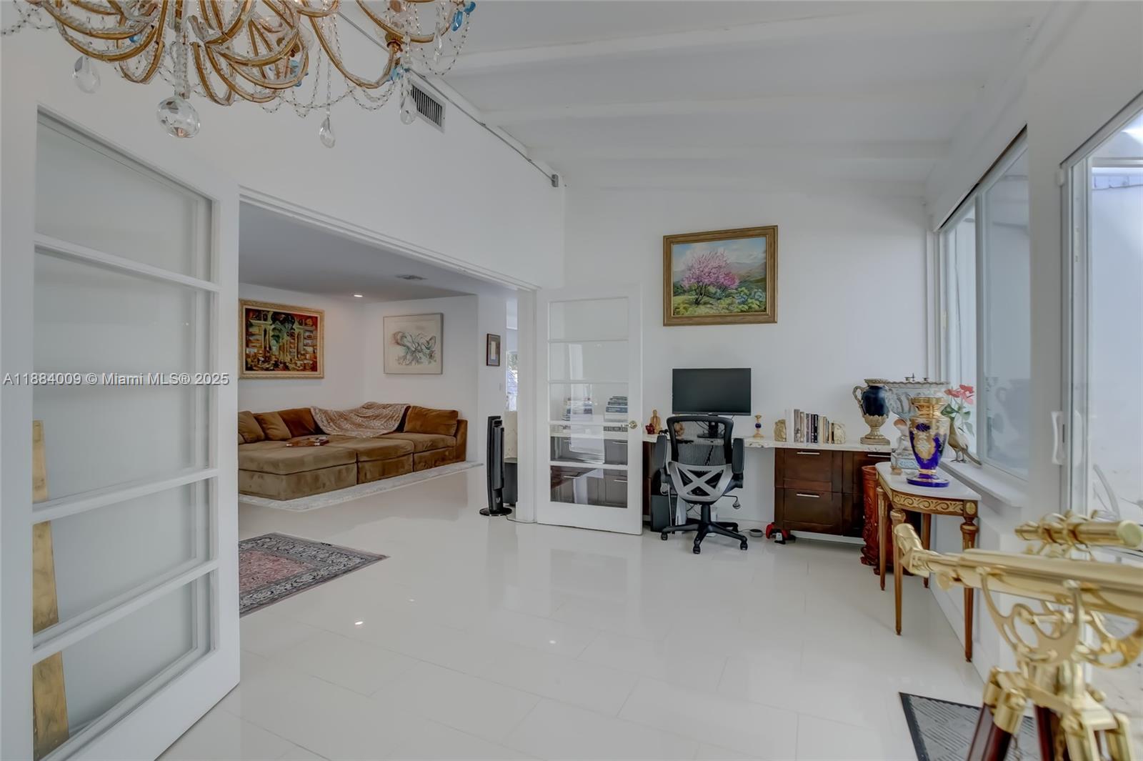 2601 NE 11th Ct, Fort Lauderdale FL 33304
