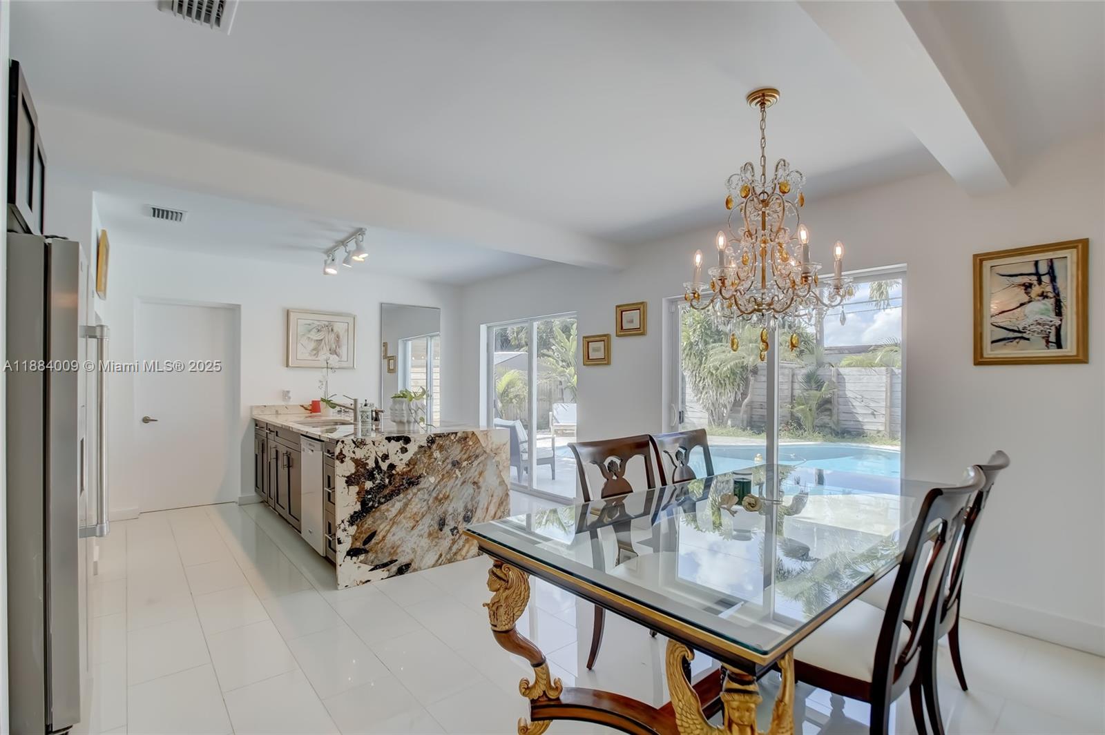 2601 NE 11th Ct, Fort Lauderdale FL 33304