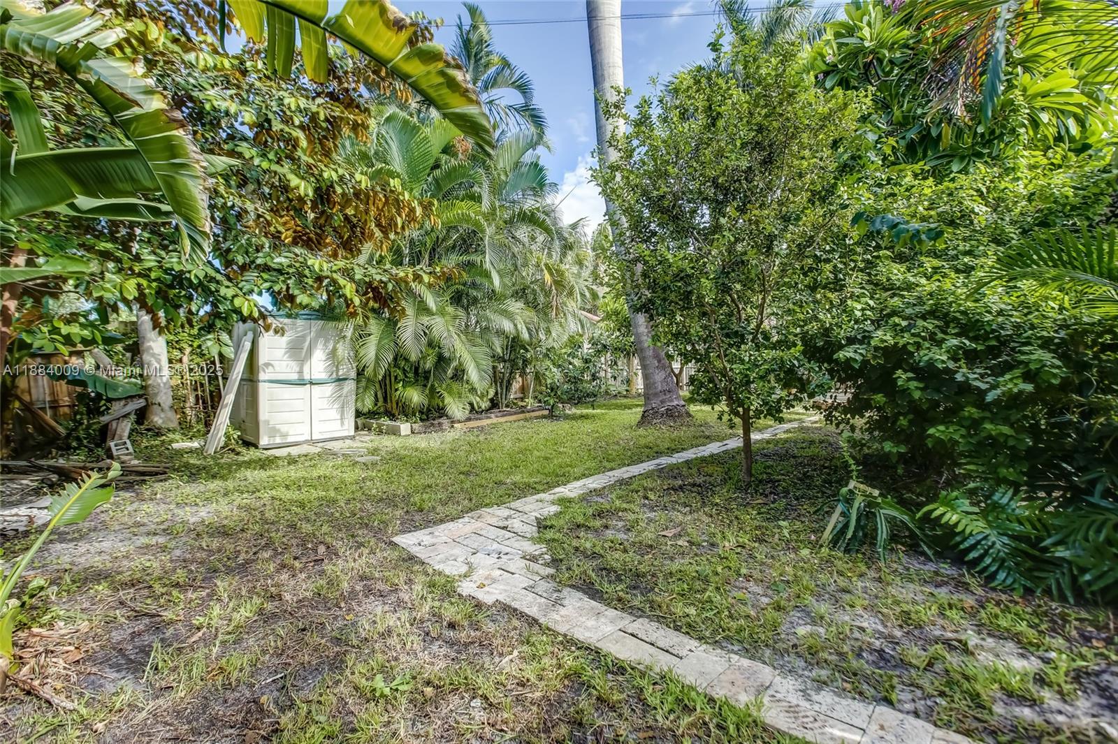 2601 NE 11th Ct, Fort Lauderdale FL 33304