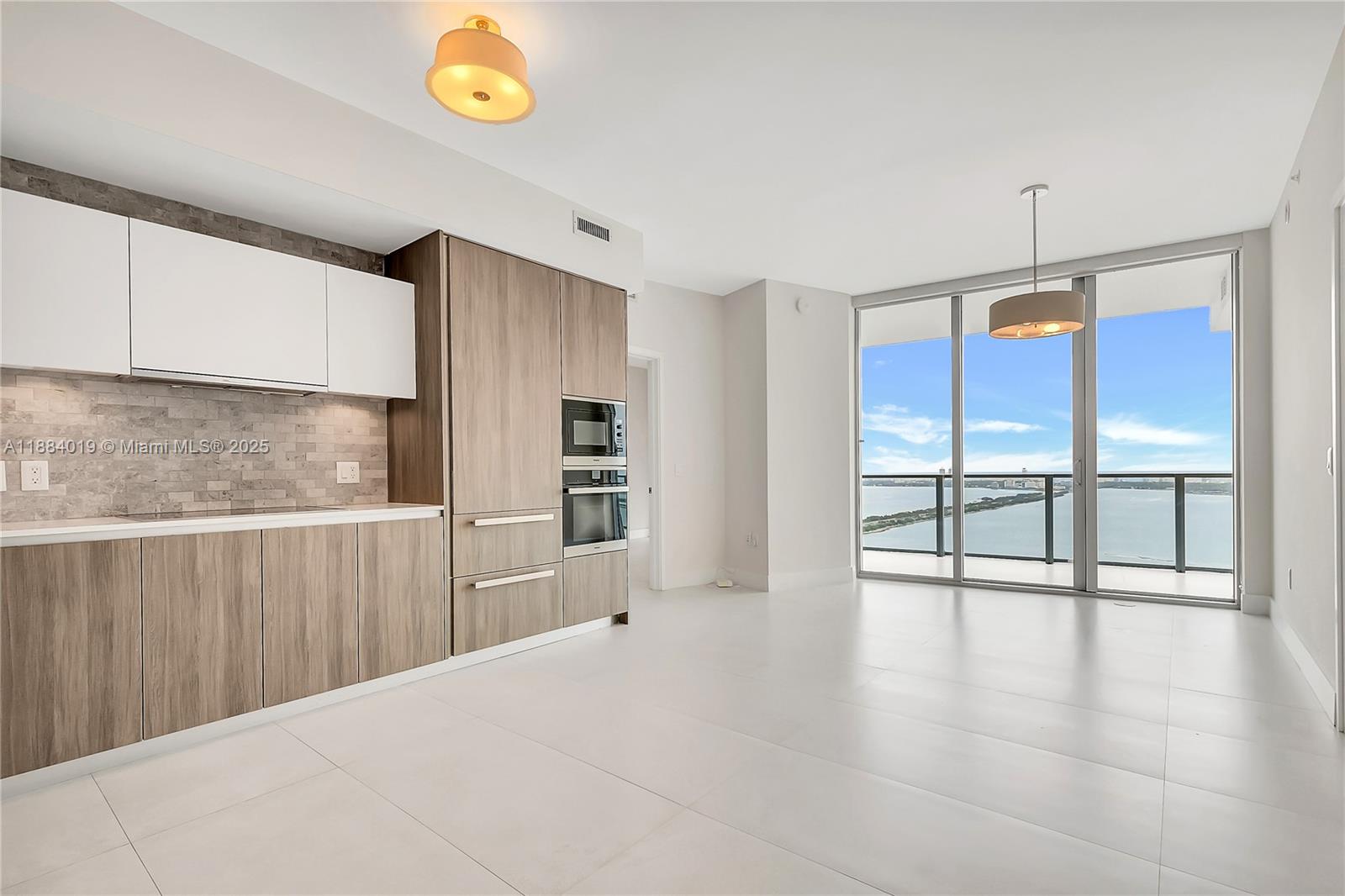 2900 NE 7 Ave #4303, Miami FL 33137