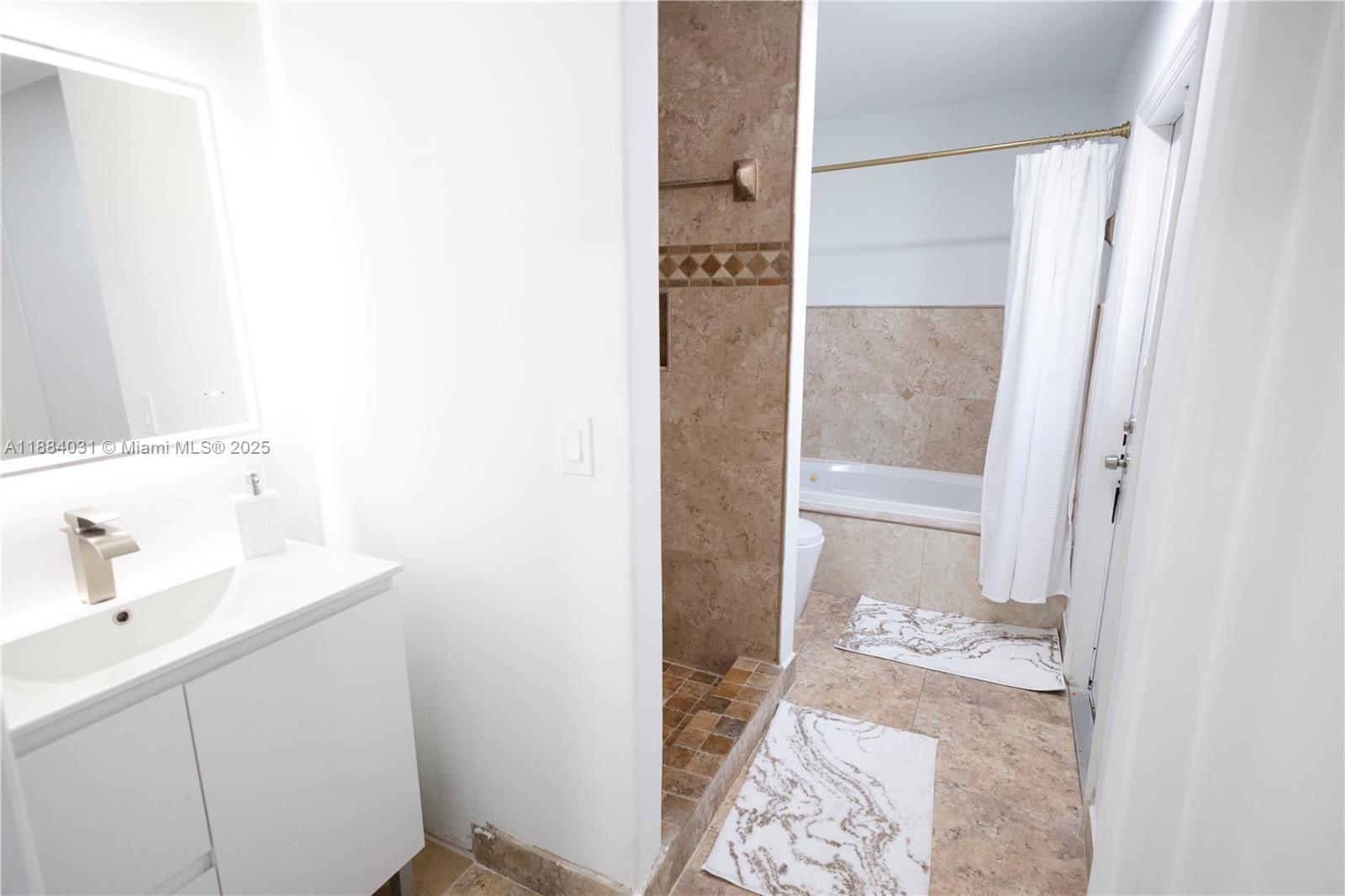 1435 Grant St #na, Hollywood FL 33020