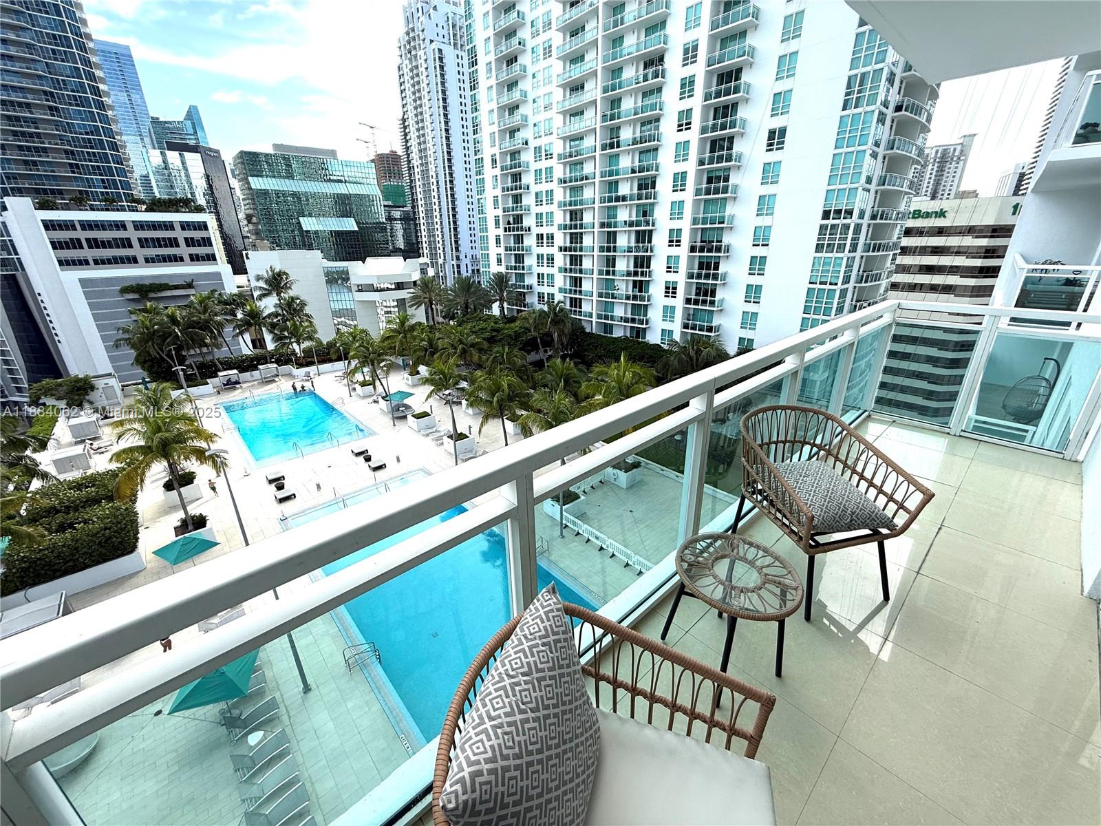 950 Brickell Bay Dr #1609, Miami FL 33131
