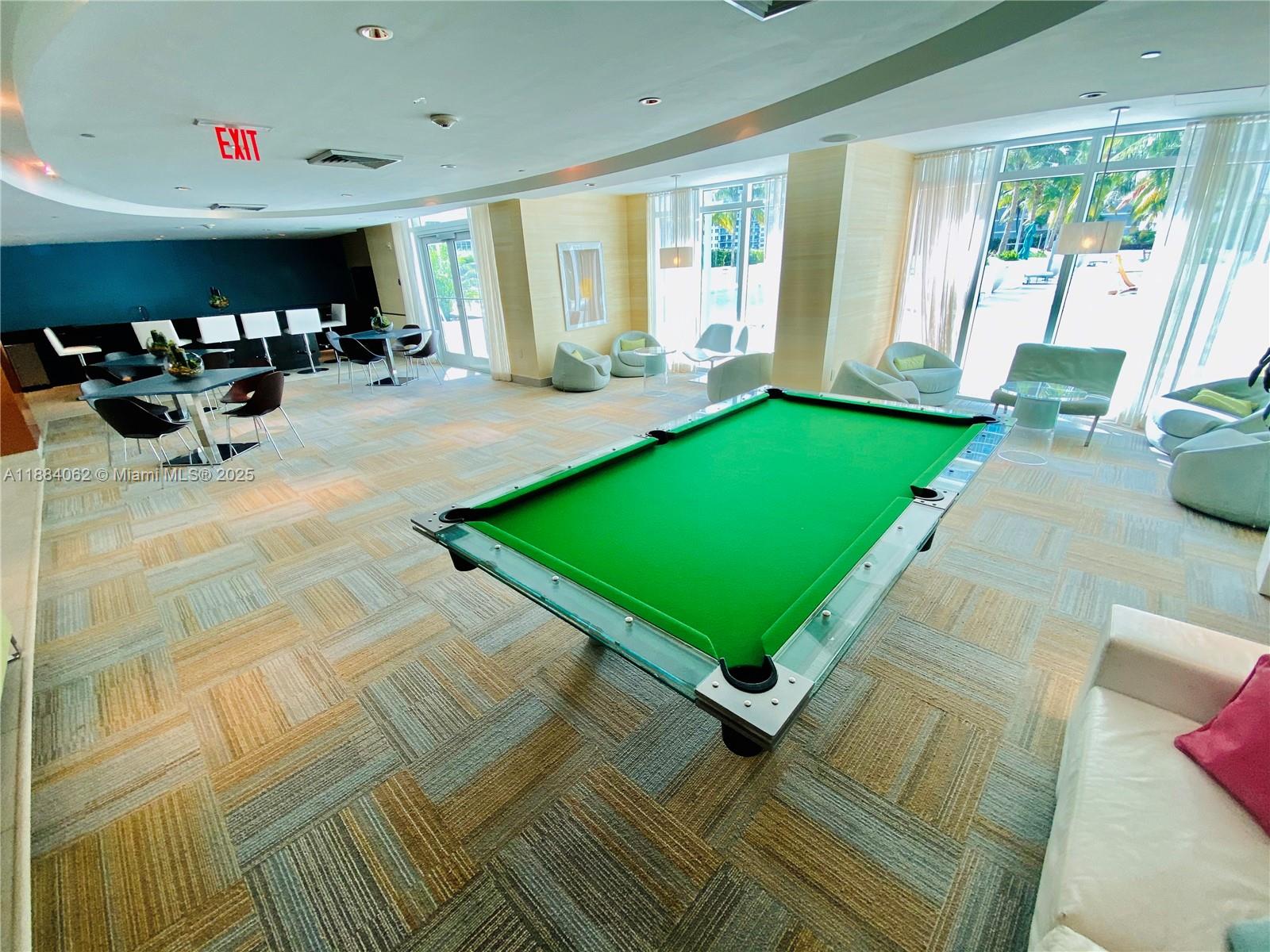 950 Brickell Bay Dr #1609, Miami FL 33131