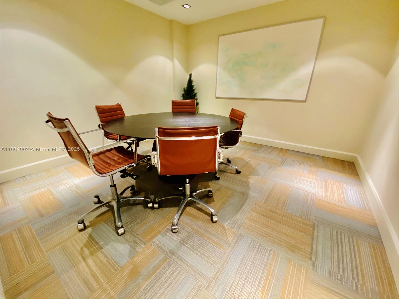 950 Brickell Bay Dr #1609, Miami FL 33131