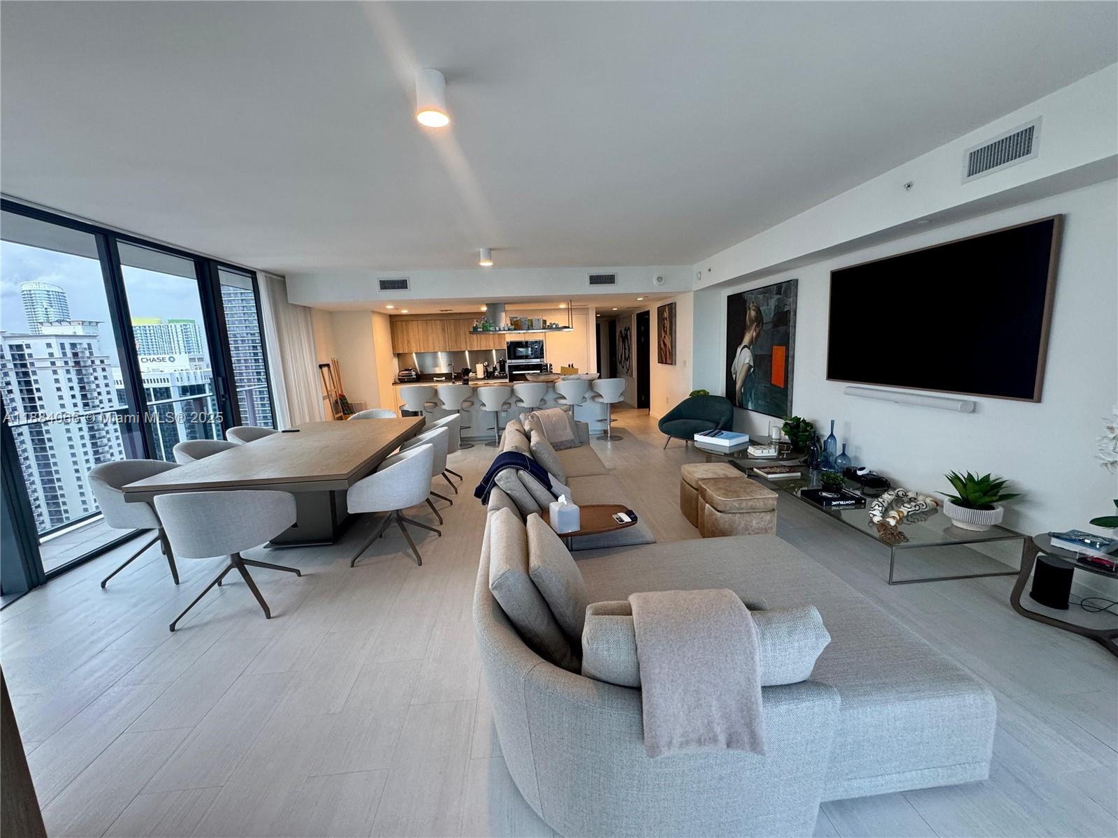 1000 Brickell Plz #3302, Miami FL 33131
