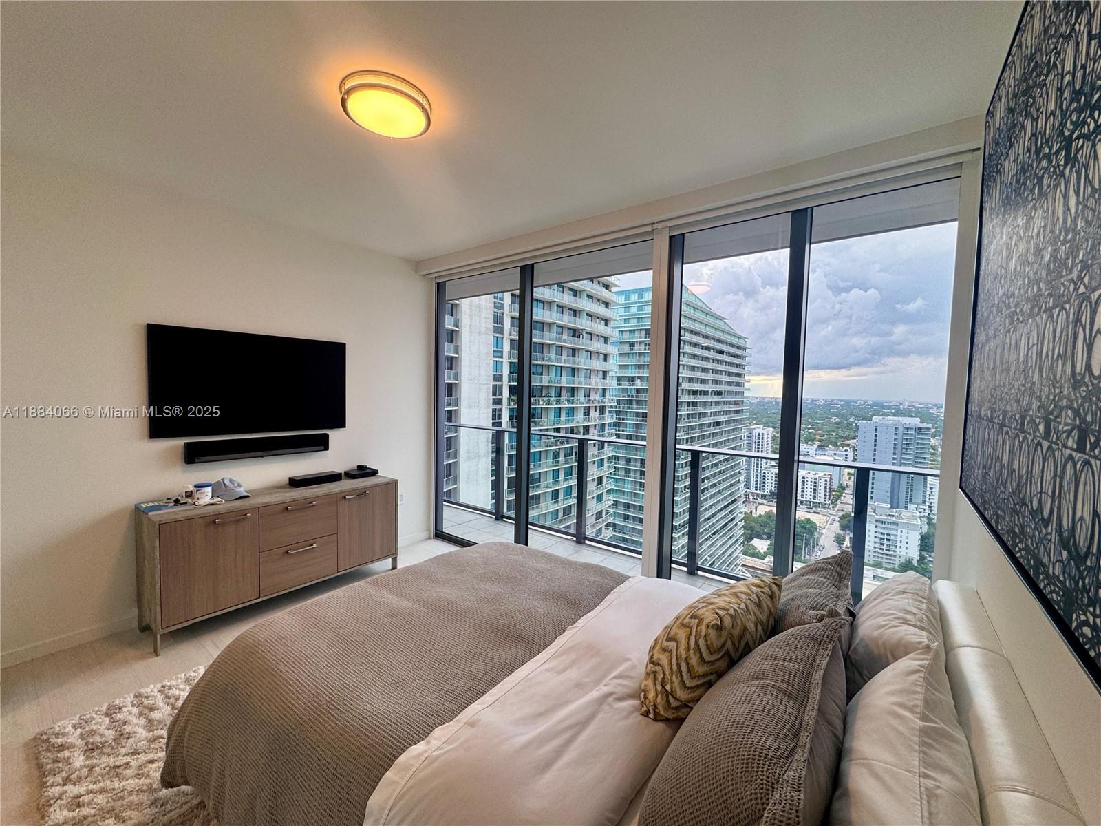 1000 Brickell Plz #3302, Miami FL 33131