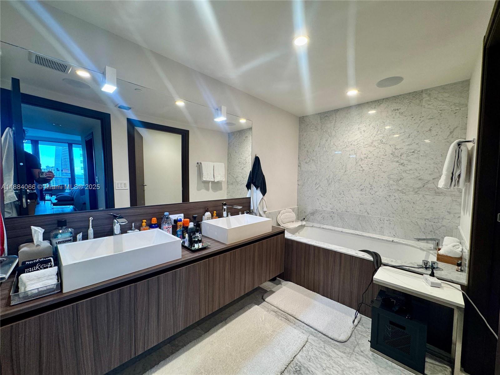 1000 Brickell Plz #3302, Miami FL 33131