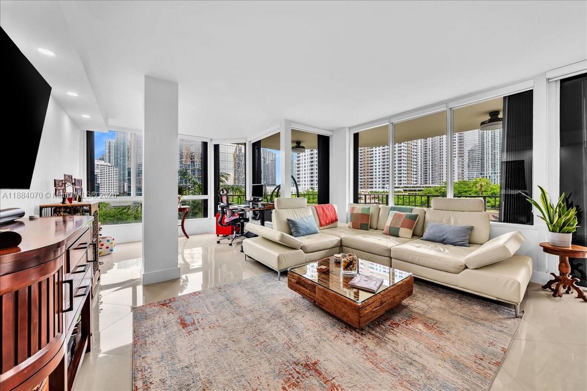 520 Brickell Key Dr #A621, Miami FL 33131
