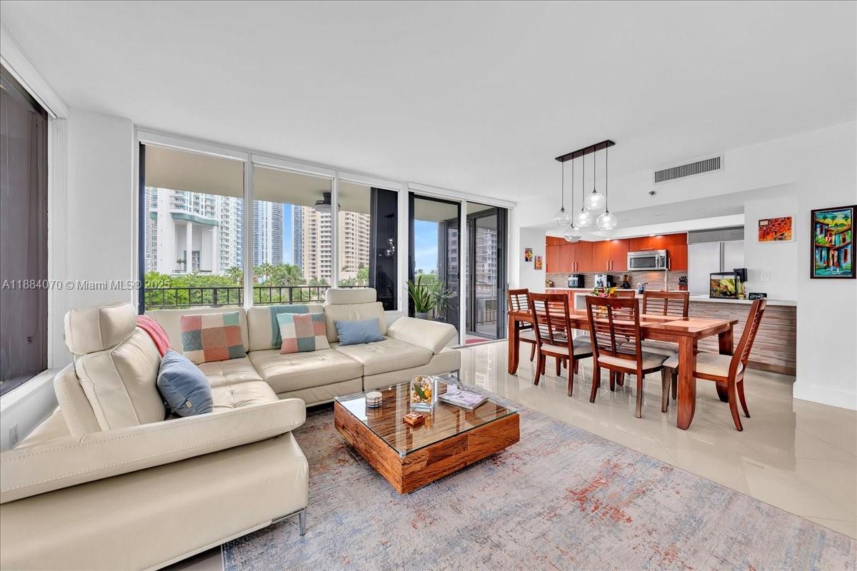 520 Brickell Key Dr #A621, Miami FL 33131