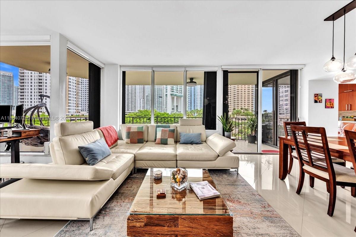 520 Brickell Key Dr #A621, Miami FL 33131