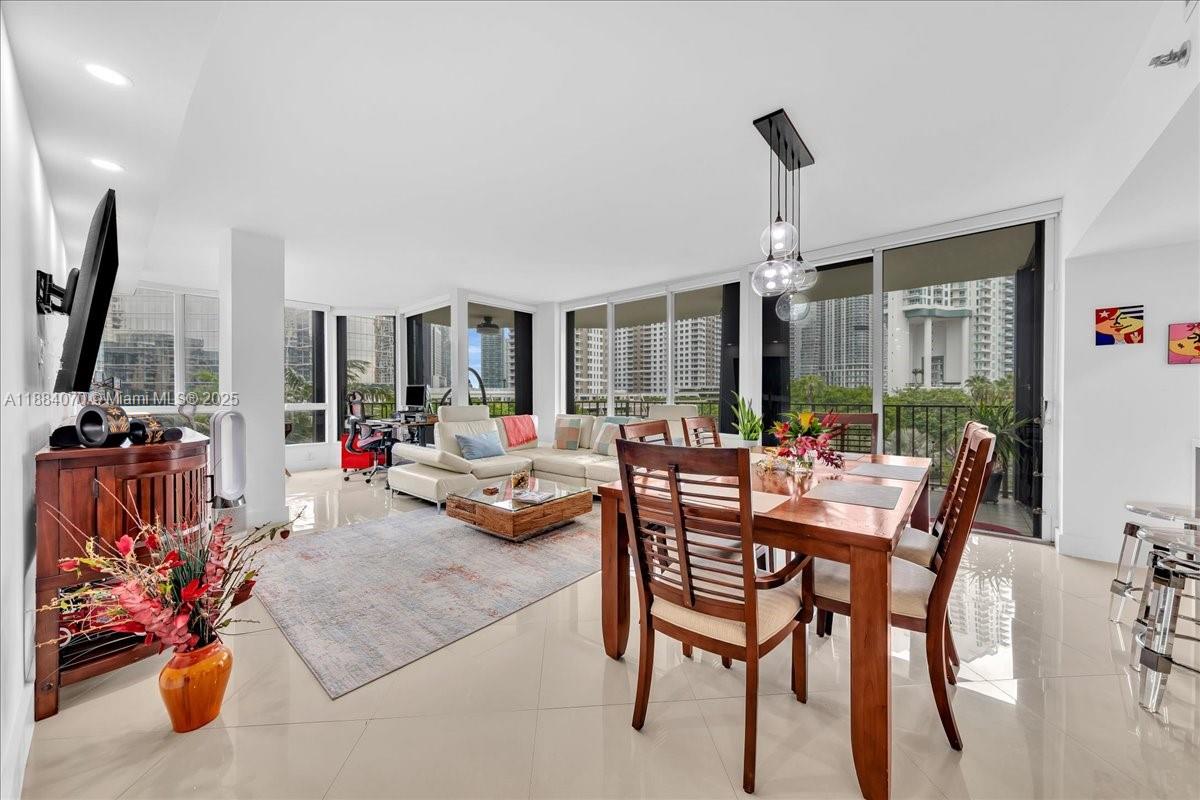 520 Brickell Key Dr #A621, Miami FL 33131