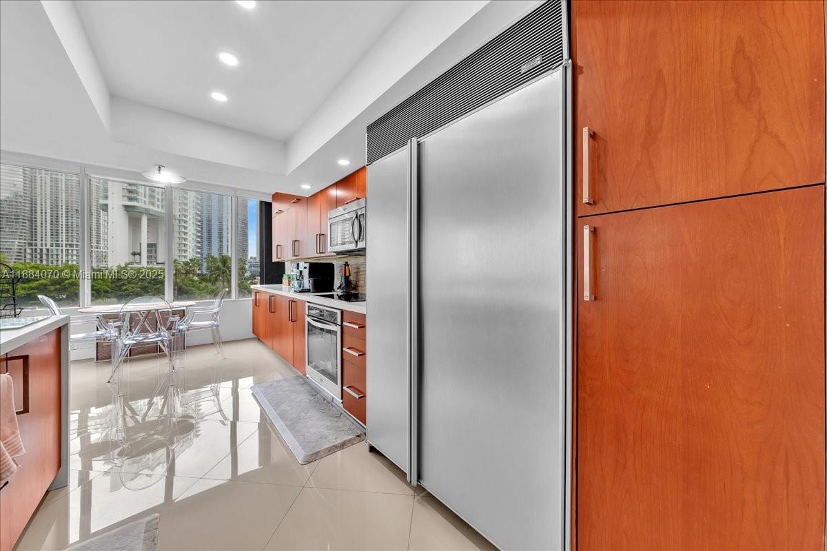 520 Brickell Key Dr #A621, Miami FL 33131
