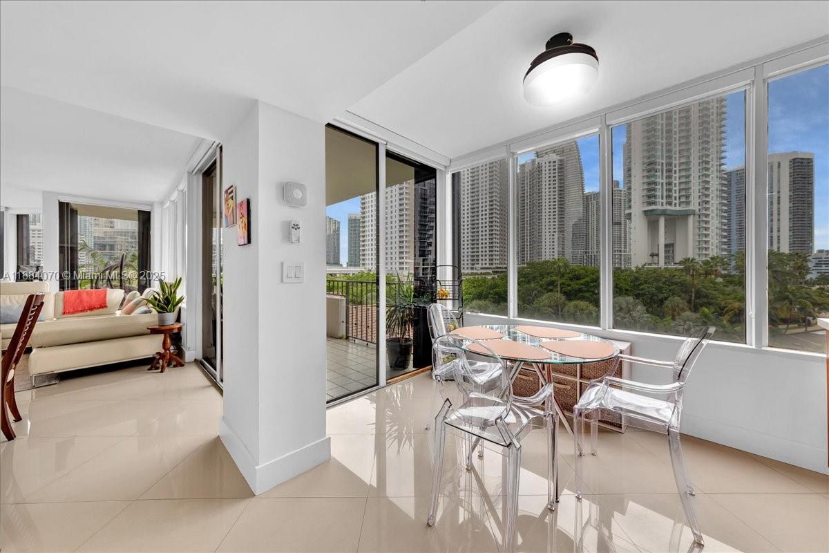 520 Brickell Key Dr #A621, Miami FL 33131