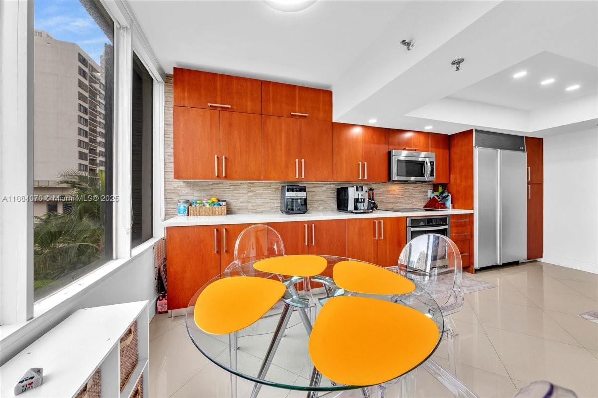 520 Brickell Key Dr #A621, Miami FL 33131