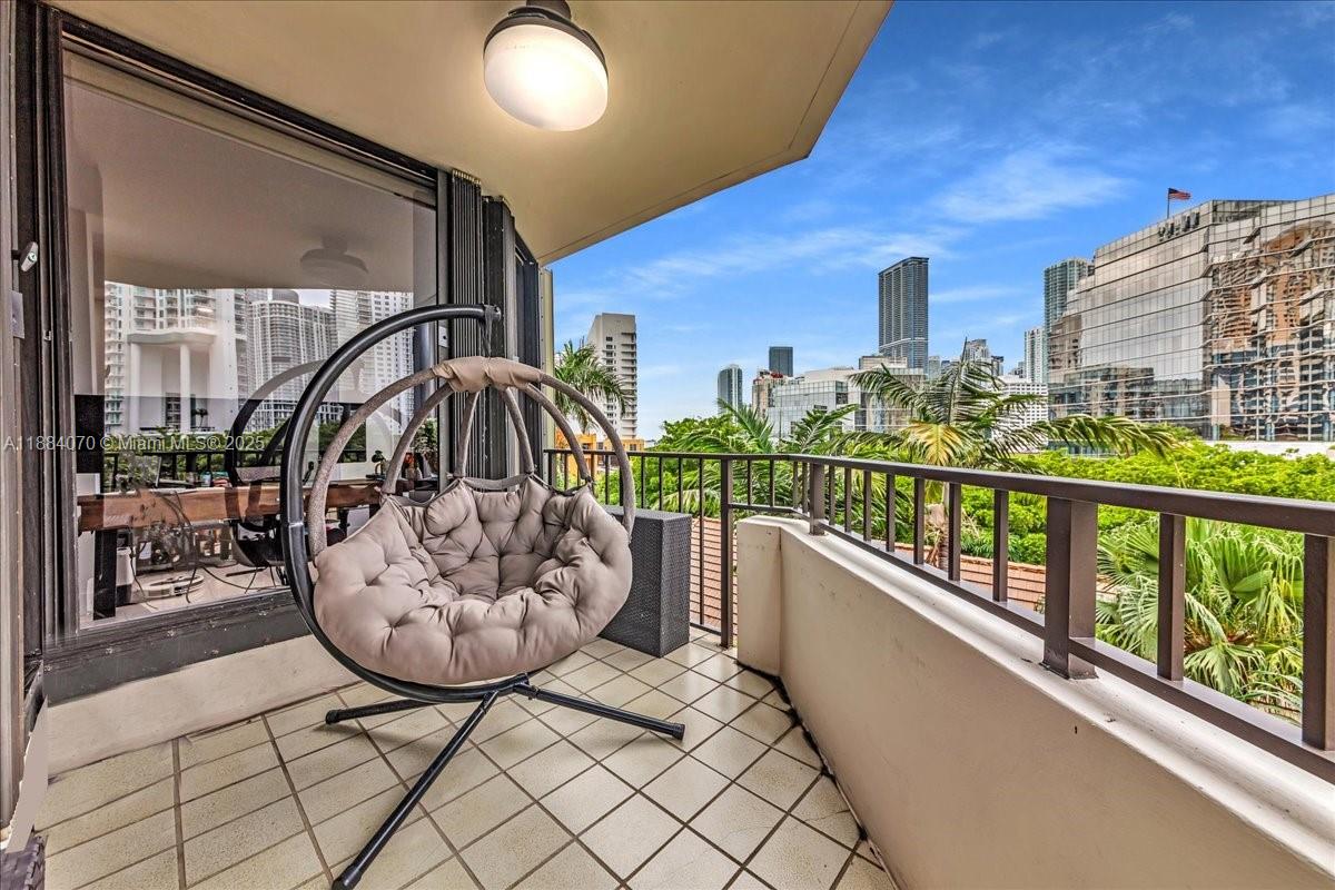 520 Brickell Key Dr #A621, Miami FL 33131