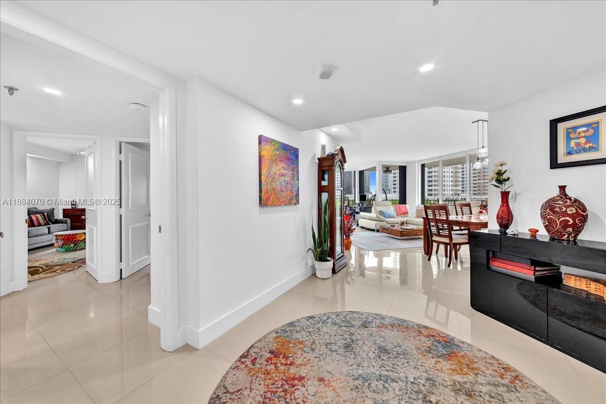 520 Brickell Key Dr #A621, Miami FL 33131