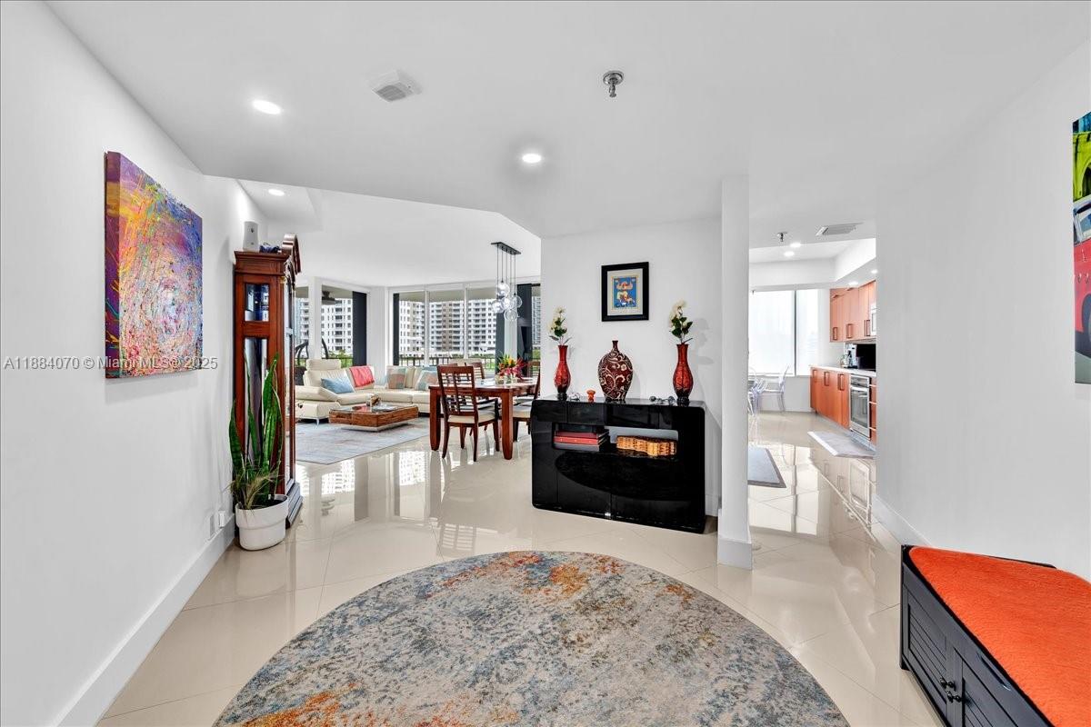 520 Brickell Key Dr #A621, Miami FL 33131