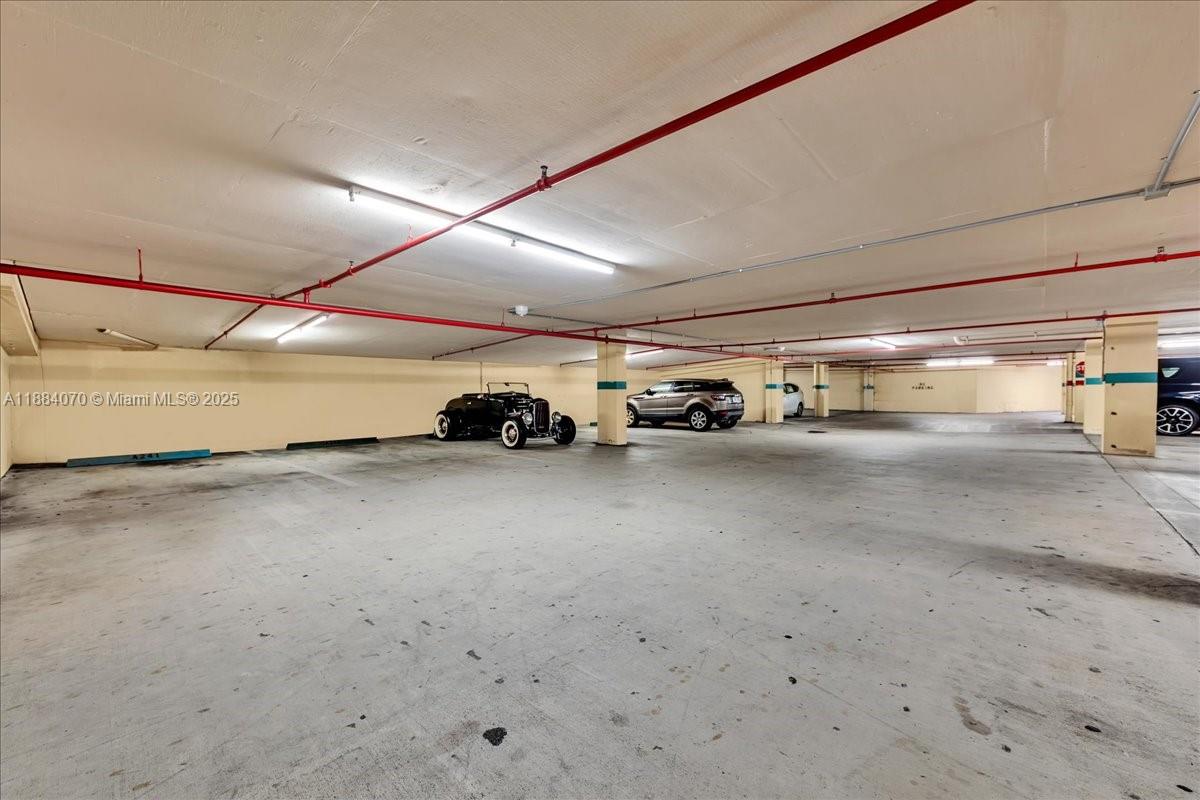 520 Brickell Key Dr #A621, Miami FL 33131