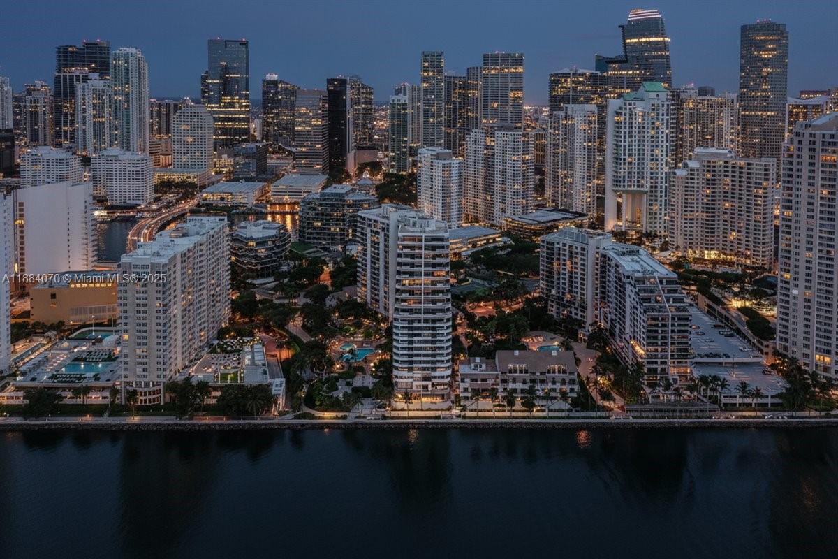 520 Brickell Key Dr #A621, Miami FL 33131